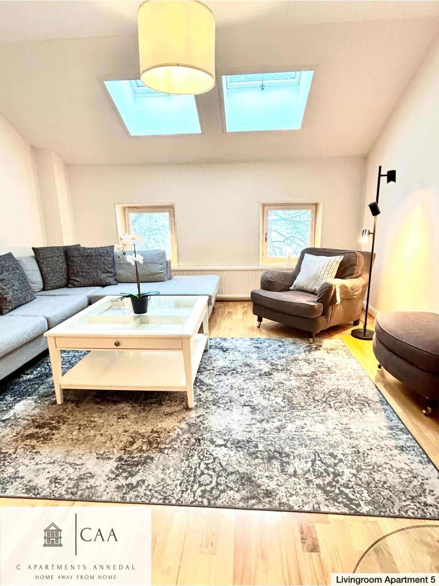 Three-Bedroom Apartment with Hot Tub