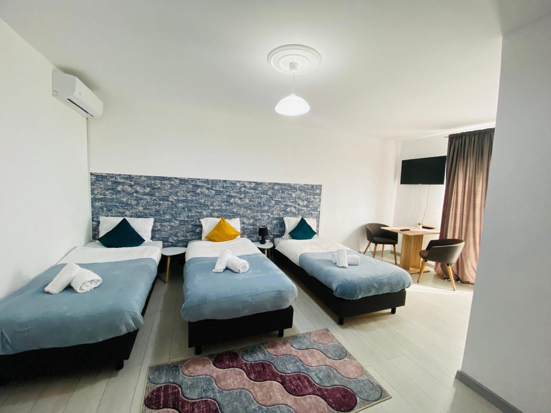 Triple Room with Private Bathroom