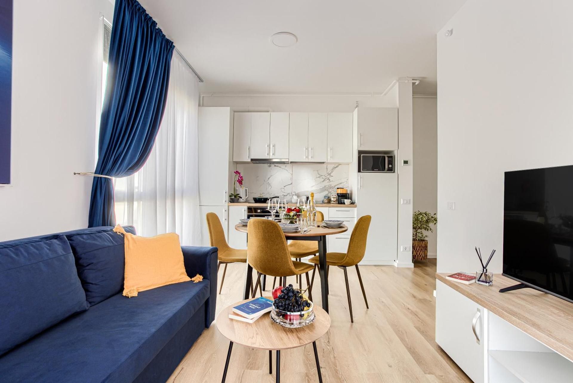 Superior One-Bedroom Apartment with Balcony
