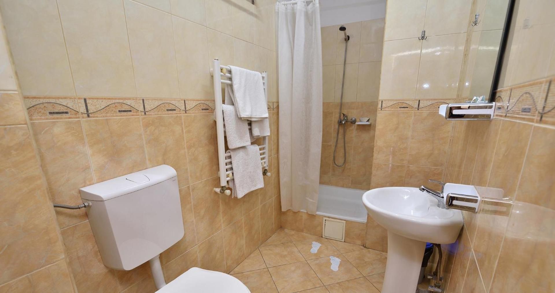 Hotel Taco Twin Room 2