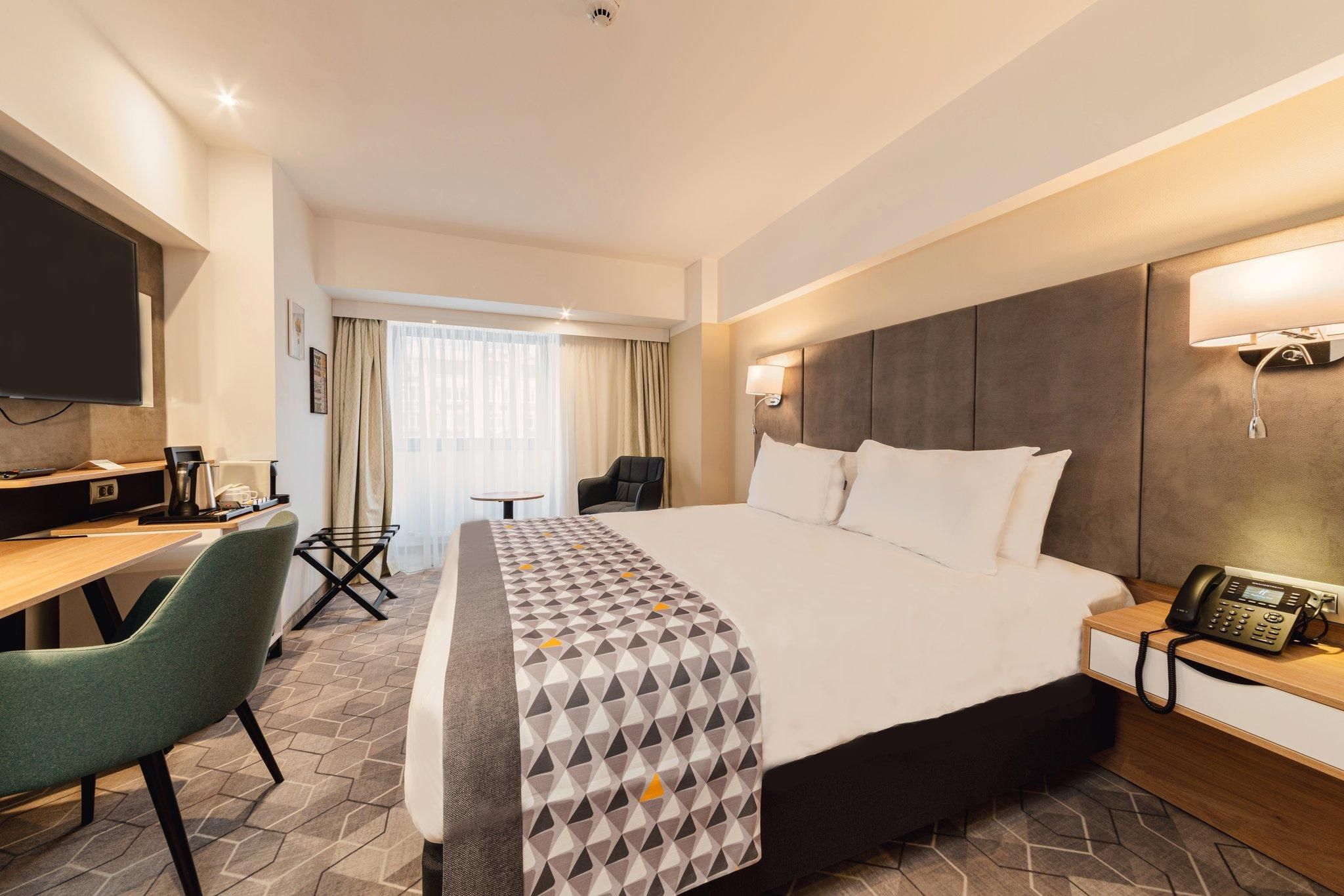 Holiday Inn Bucharest - Times By IHG 1 Queen Bed Standard 2