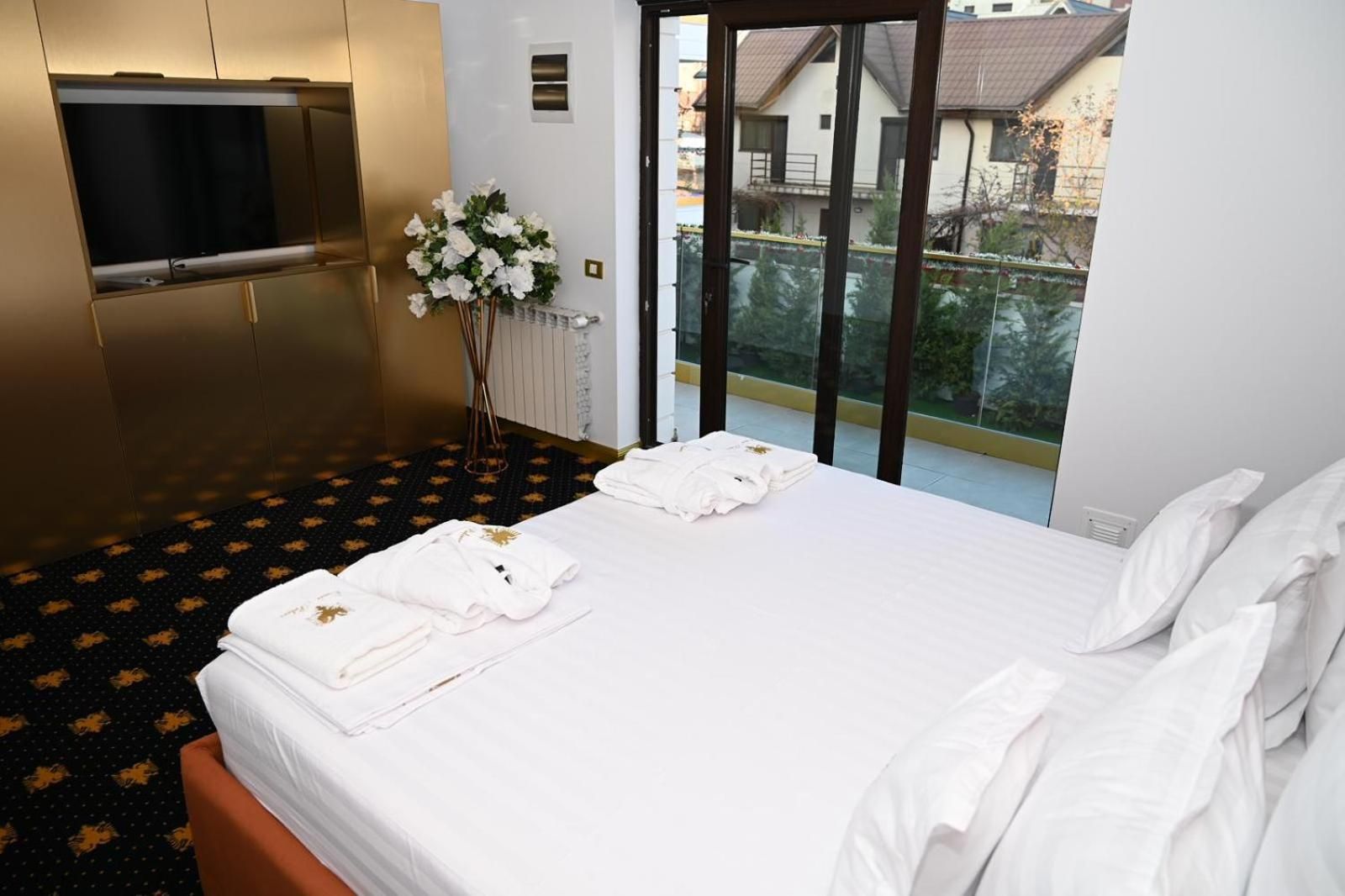 Emir Palace Standard King Room 2