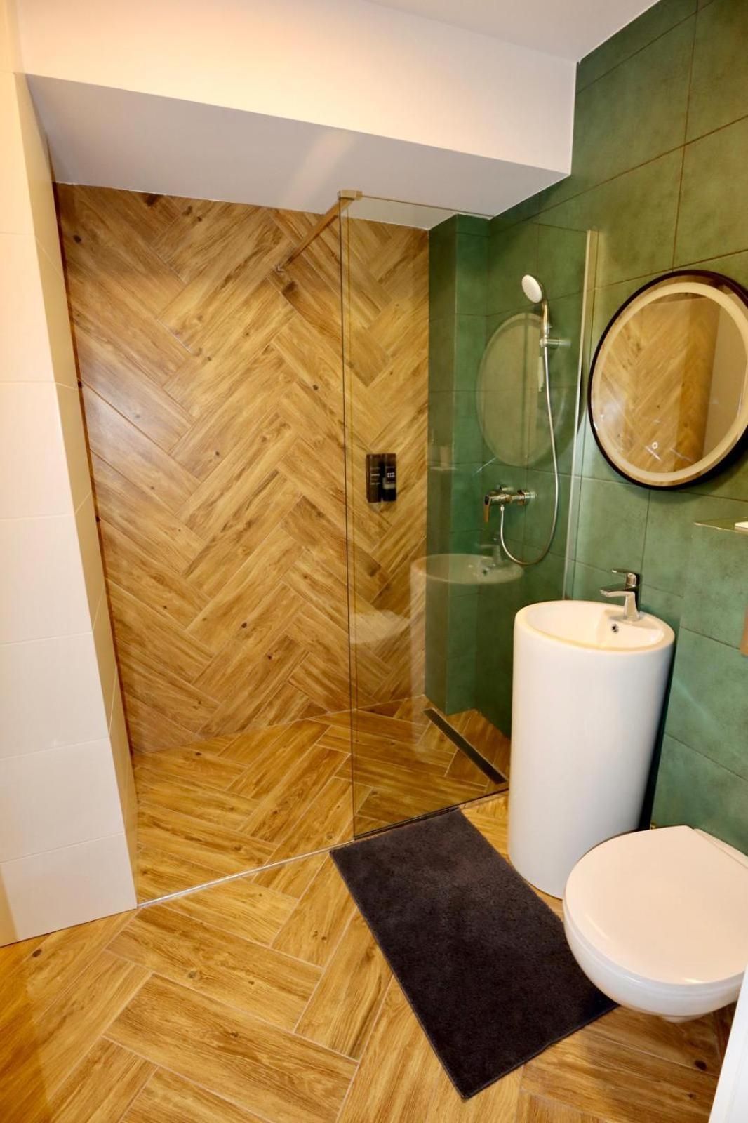 Arena Park Family Suite