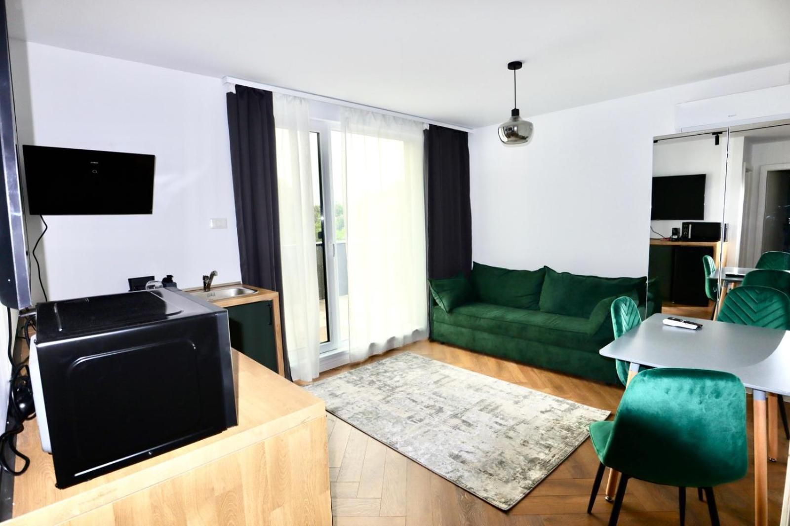 One-Bedroom Apartment with Terrace