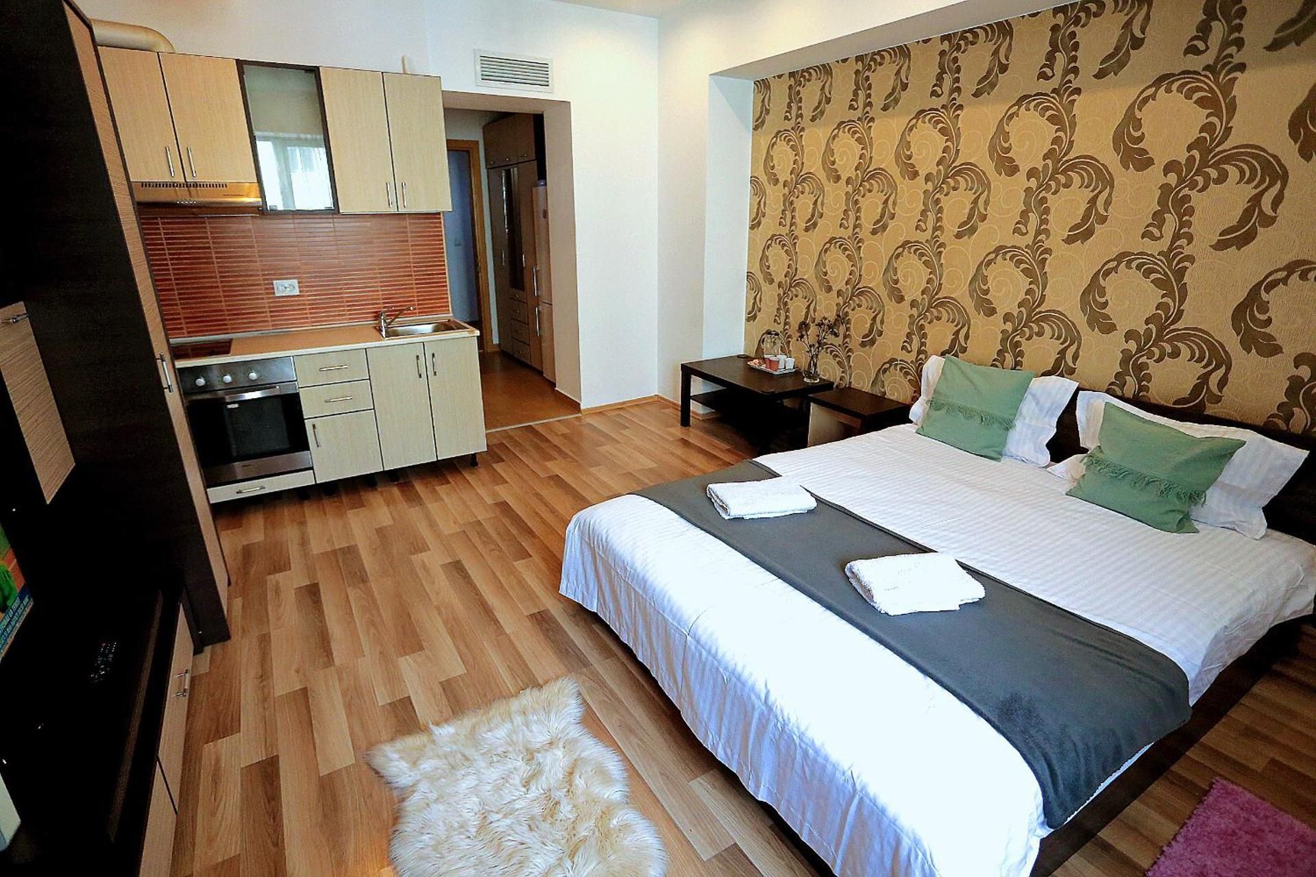 Cataleya Suites Aparthotel One-Bedroom Apartment