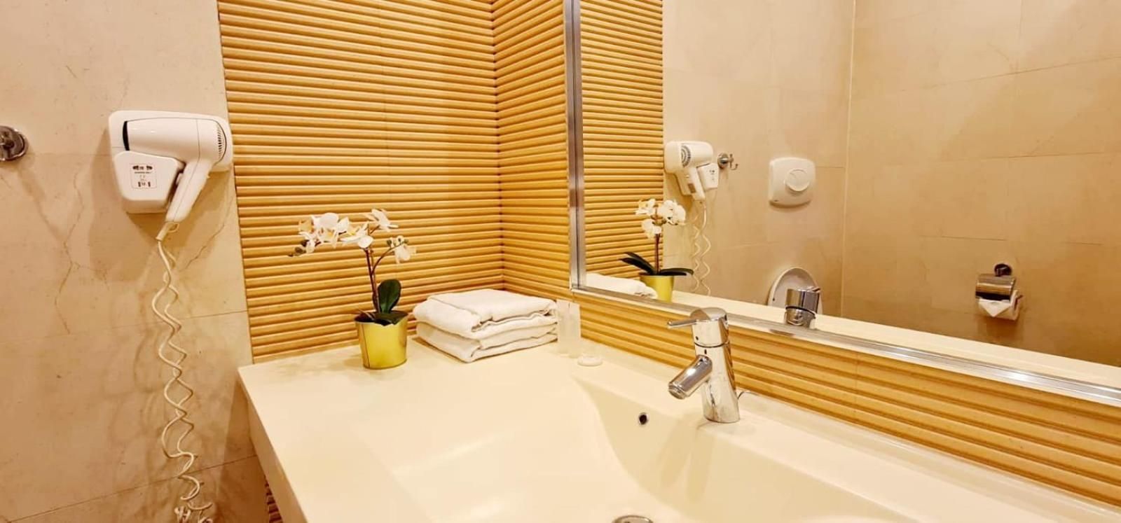 Two-Bedroom Deluxe Apartment