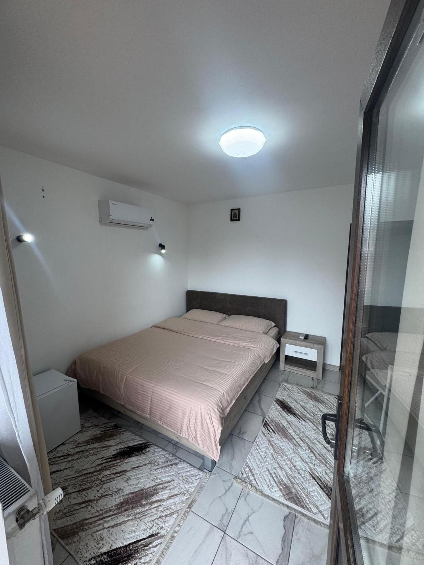 Rustic House King Room