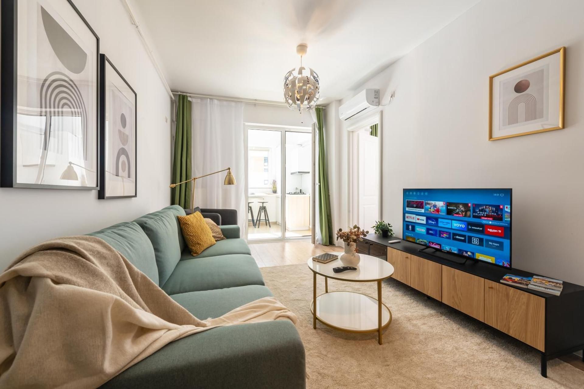 One-Bedroom Premier Apartment