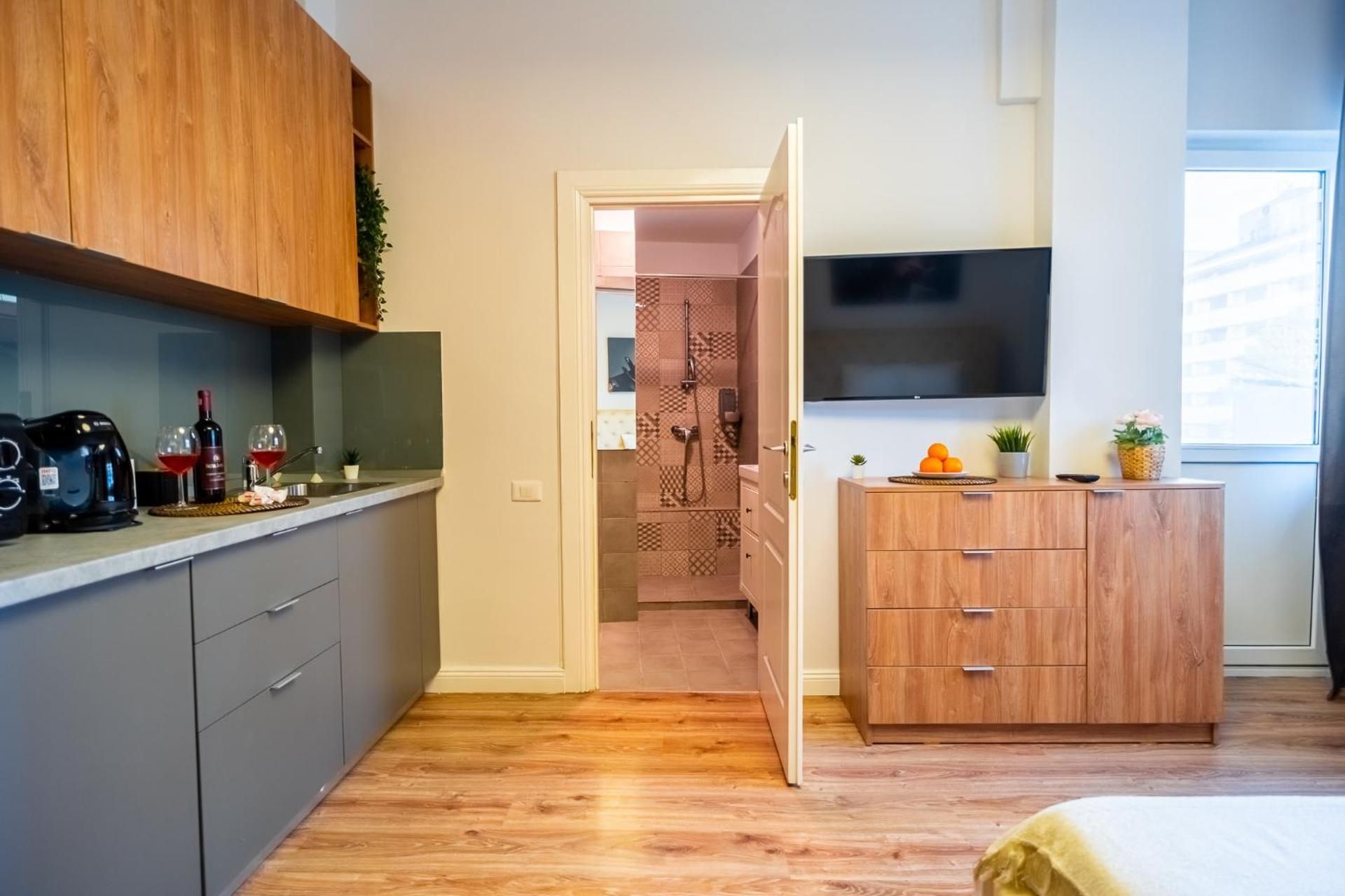 One-Bedroom Apartment