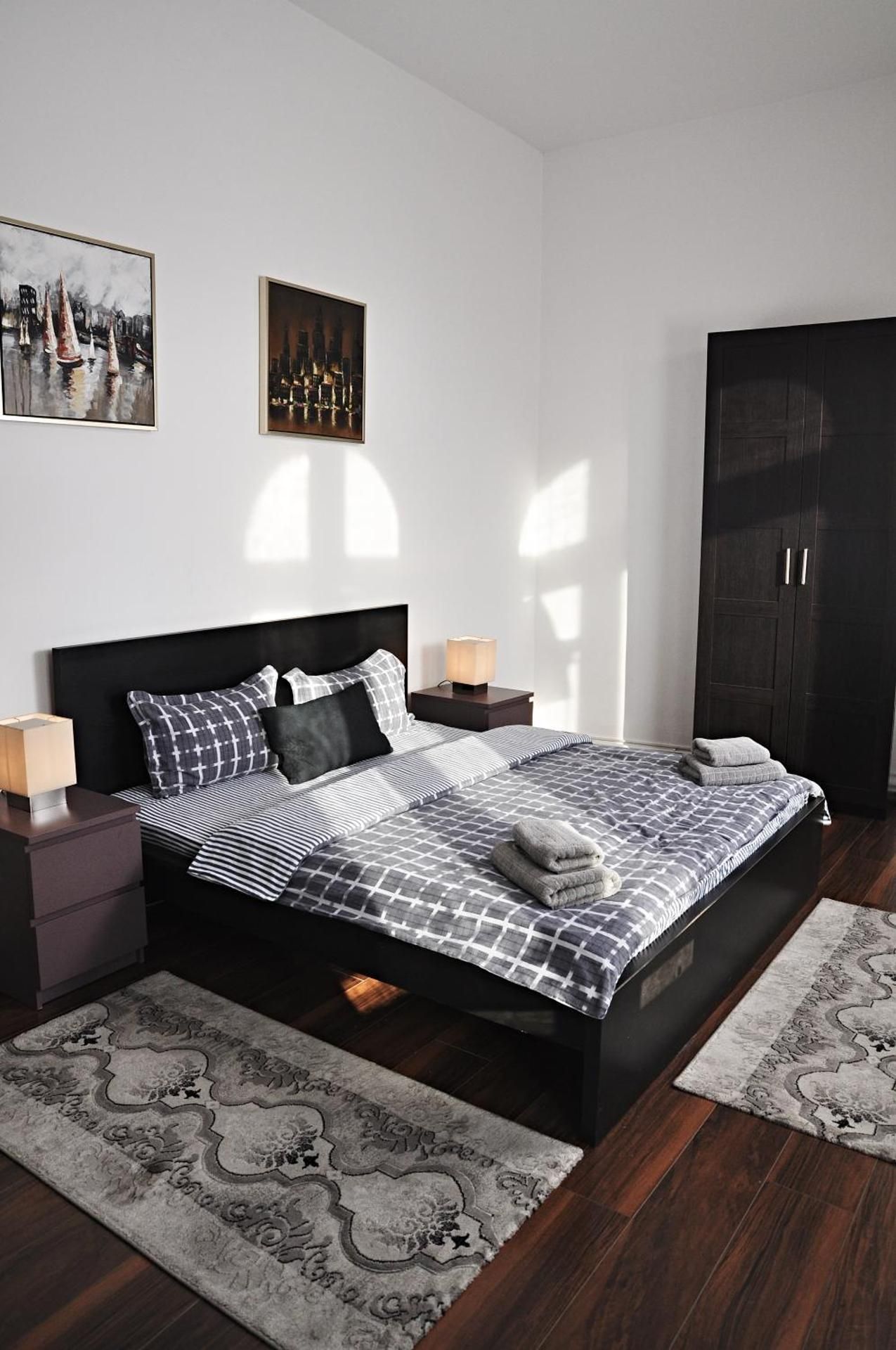 Antique Hostel Double  with Balcony and Shared Bathroom