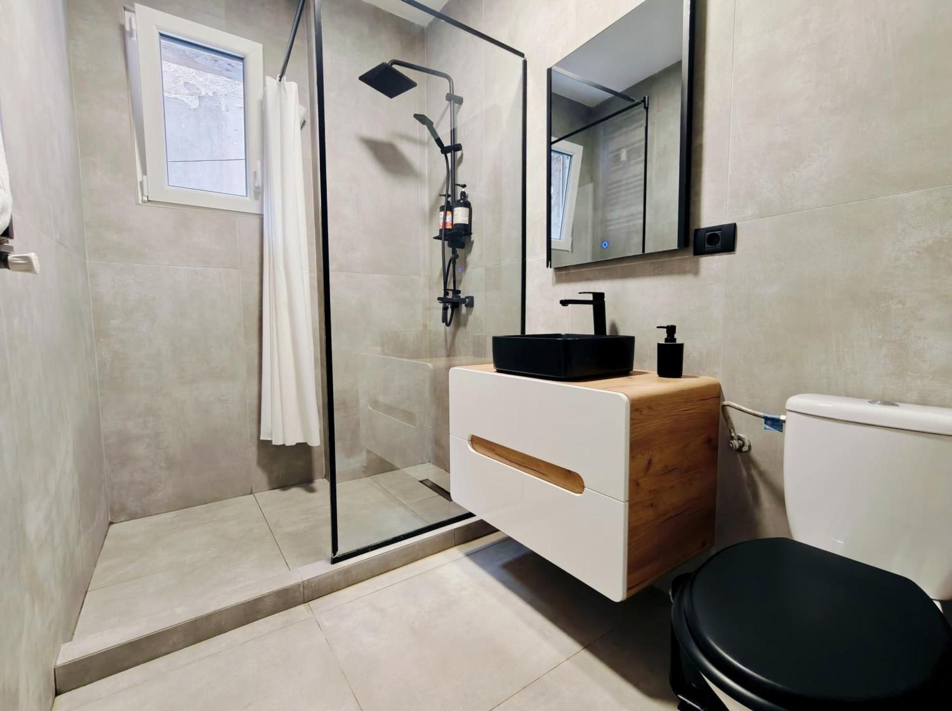 One-Bedroom Family Apartment