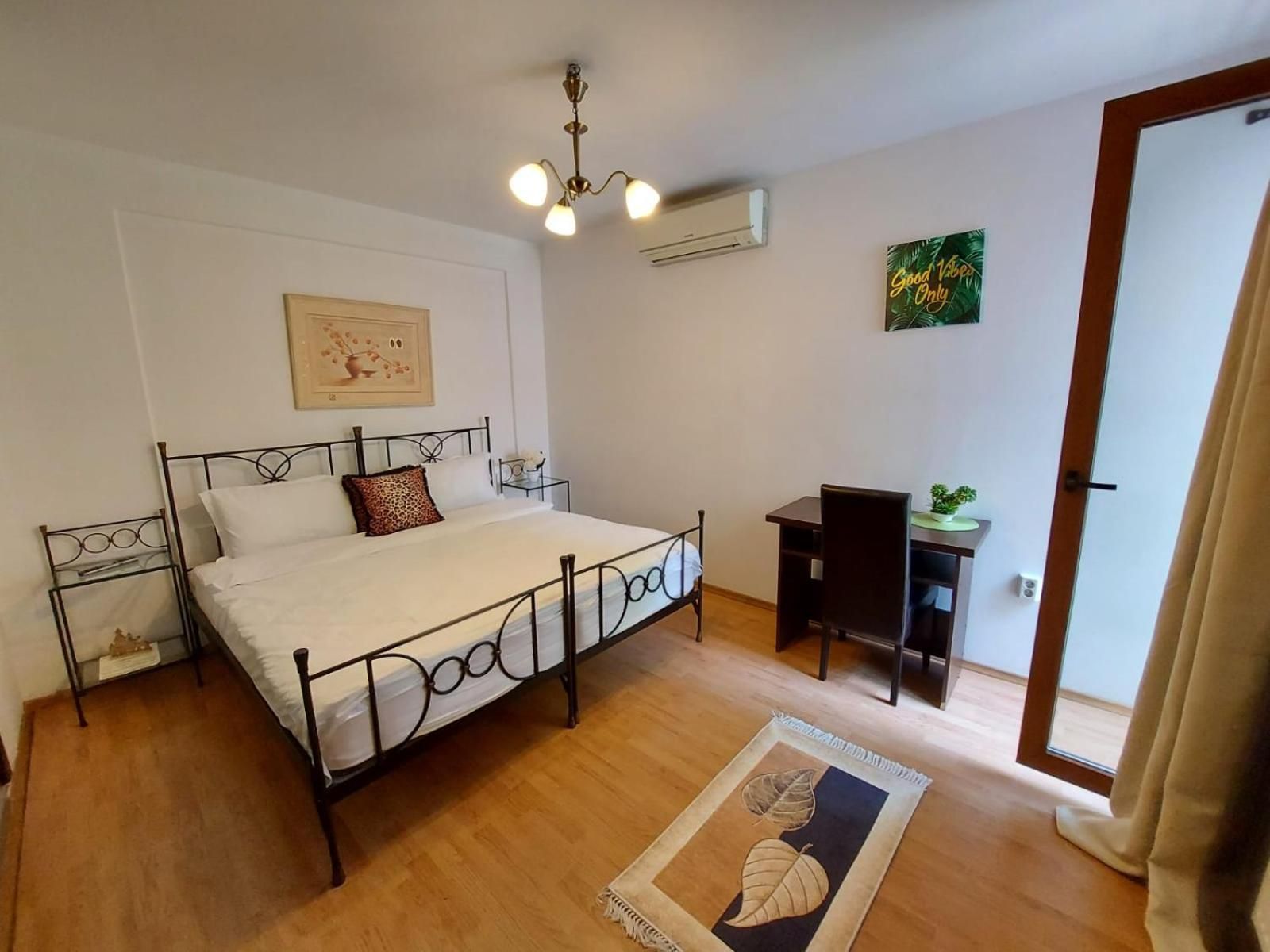 Deluxe Double Room (2 Adults + 1 Child)