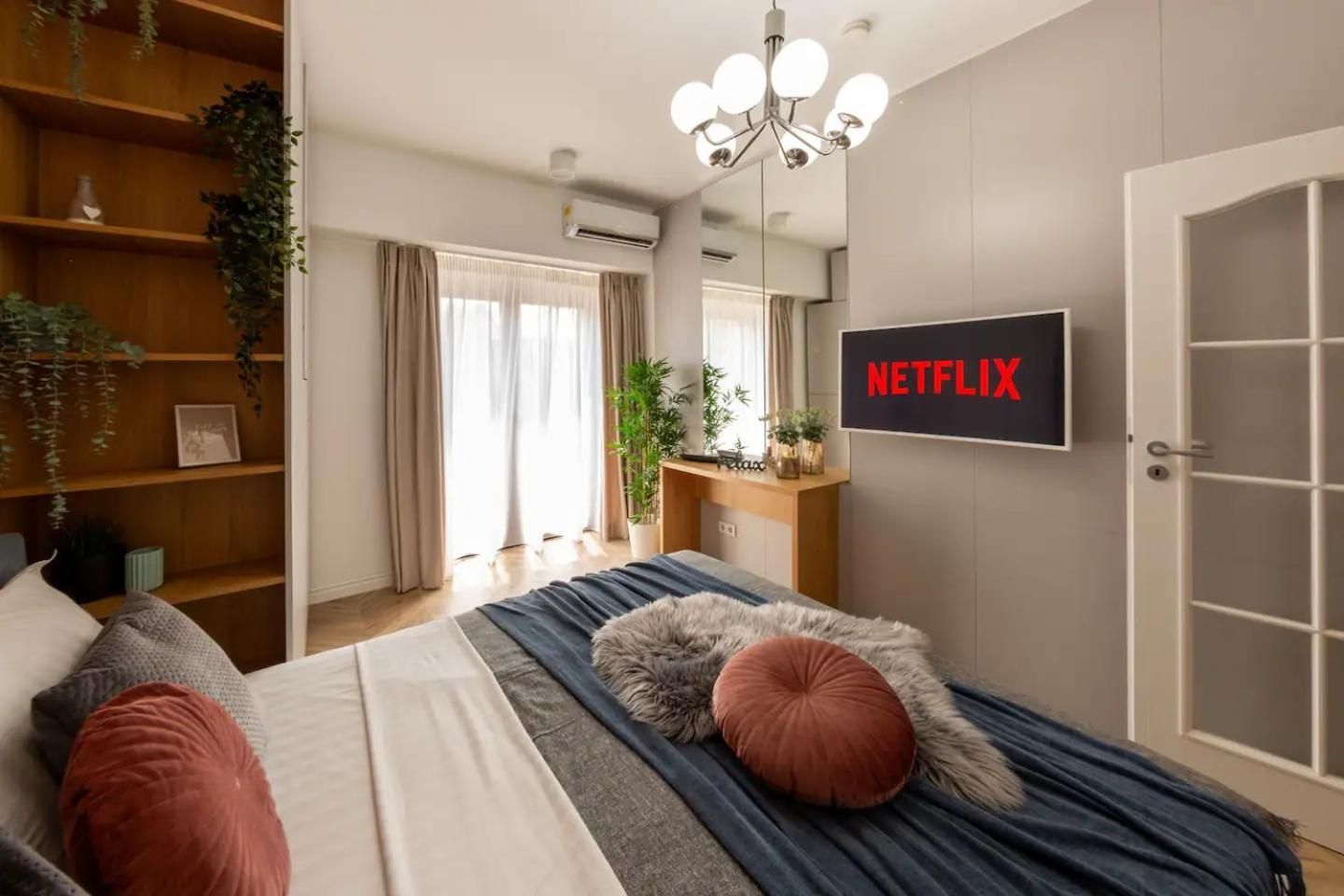 Premier One-Bedroom Apartment with Two Balconies and River View