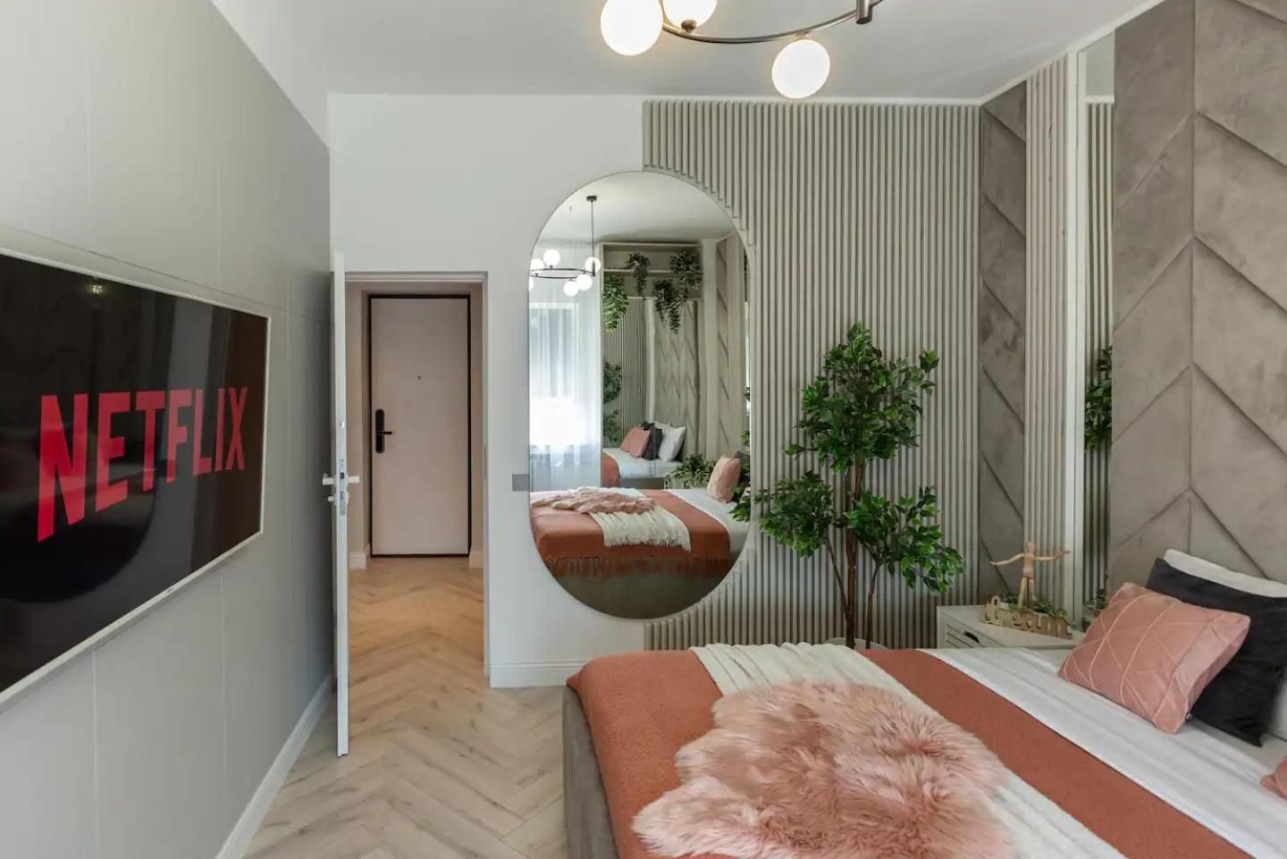 Premier One-Bedroom Apartment with River View