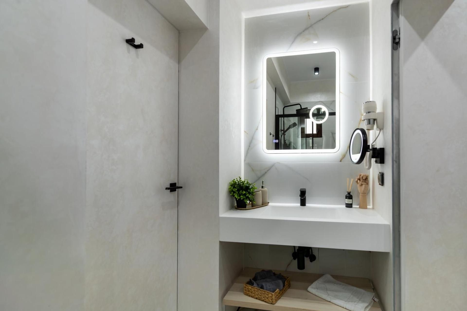 AIASTAY Bucharest River Apartments Exclusive One-Bedroom Apartment with Inner Court View 2