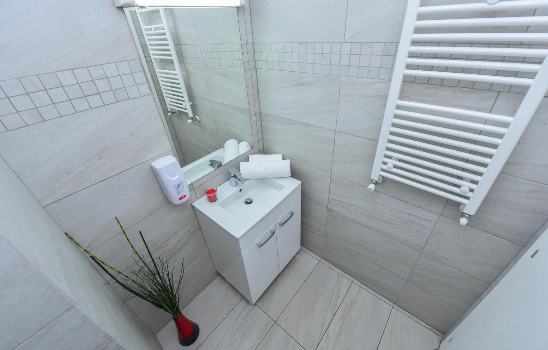 Apartment - Split Level