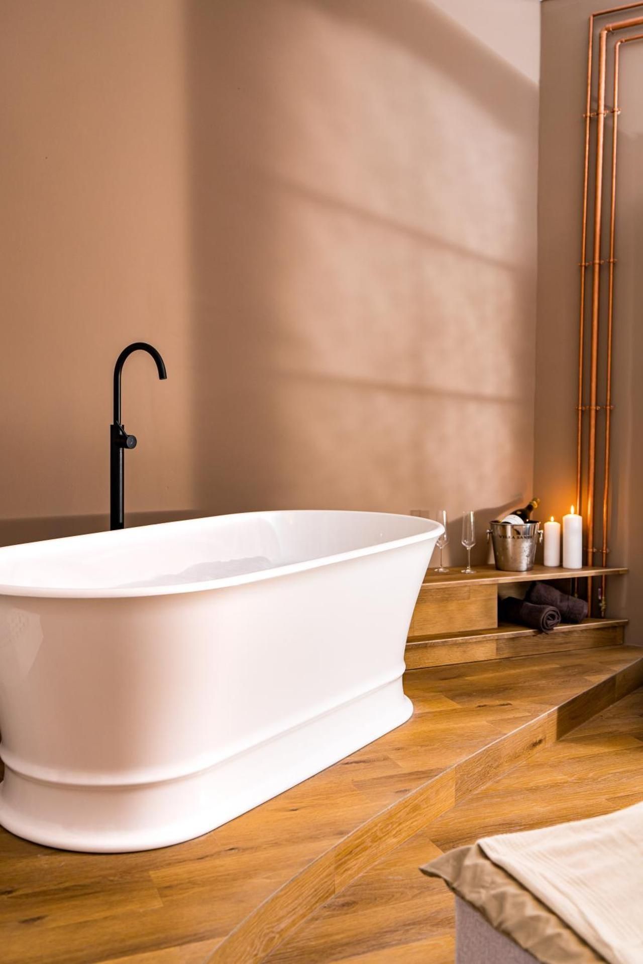 One-Bedroom Apartment with Spa Bath