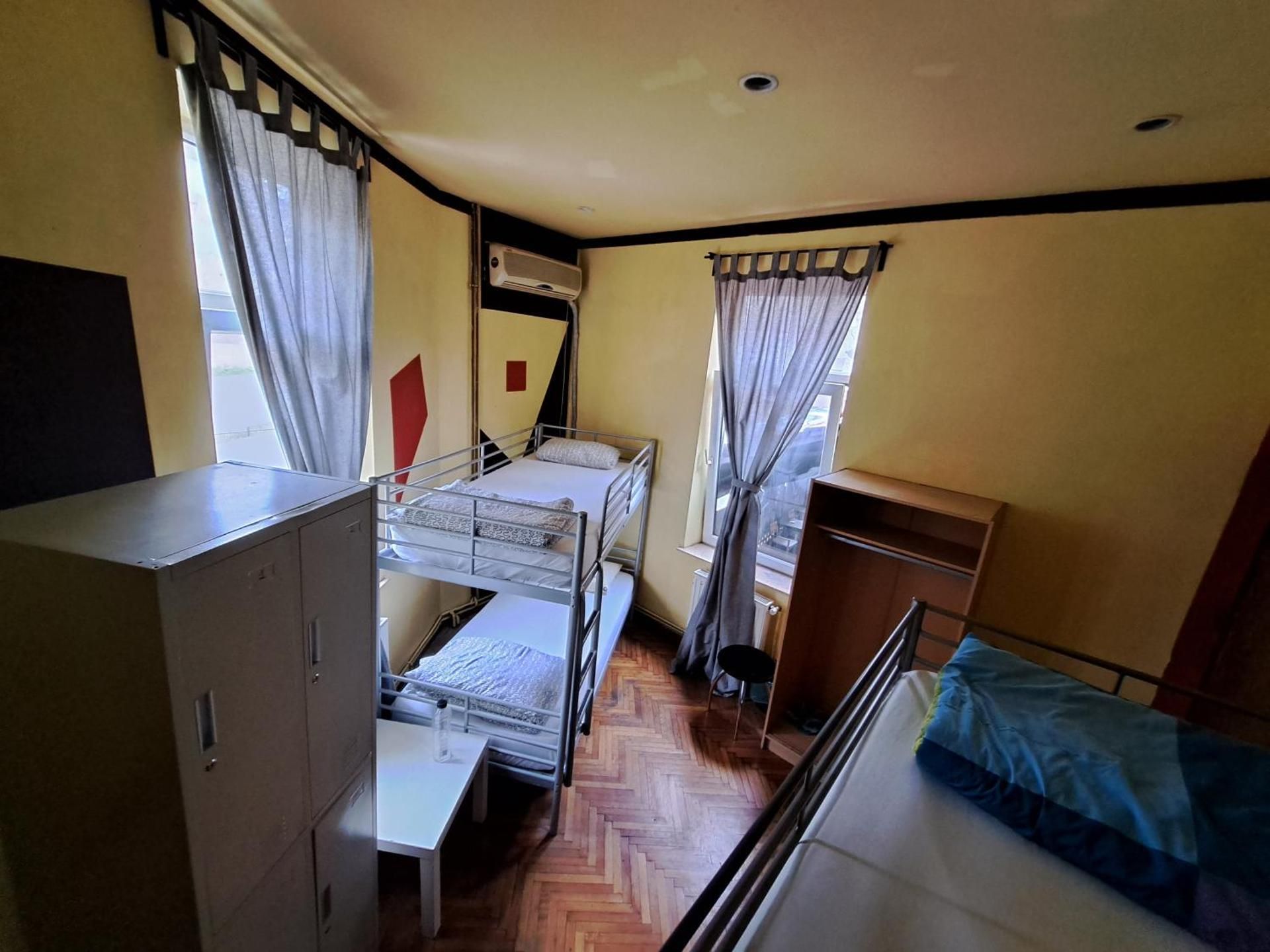 Bed in 4-Bed Mixed Dormitory Room