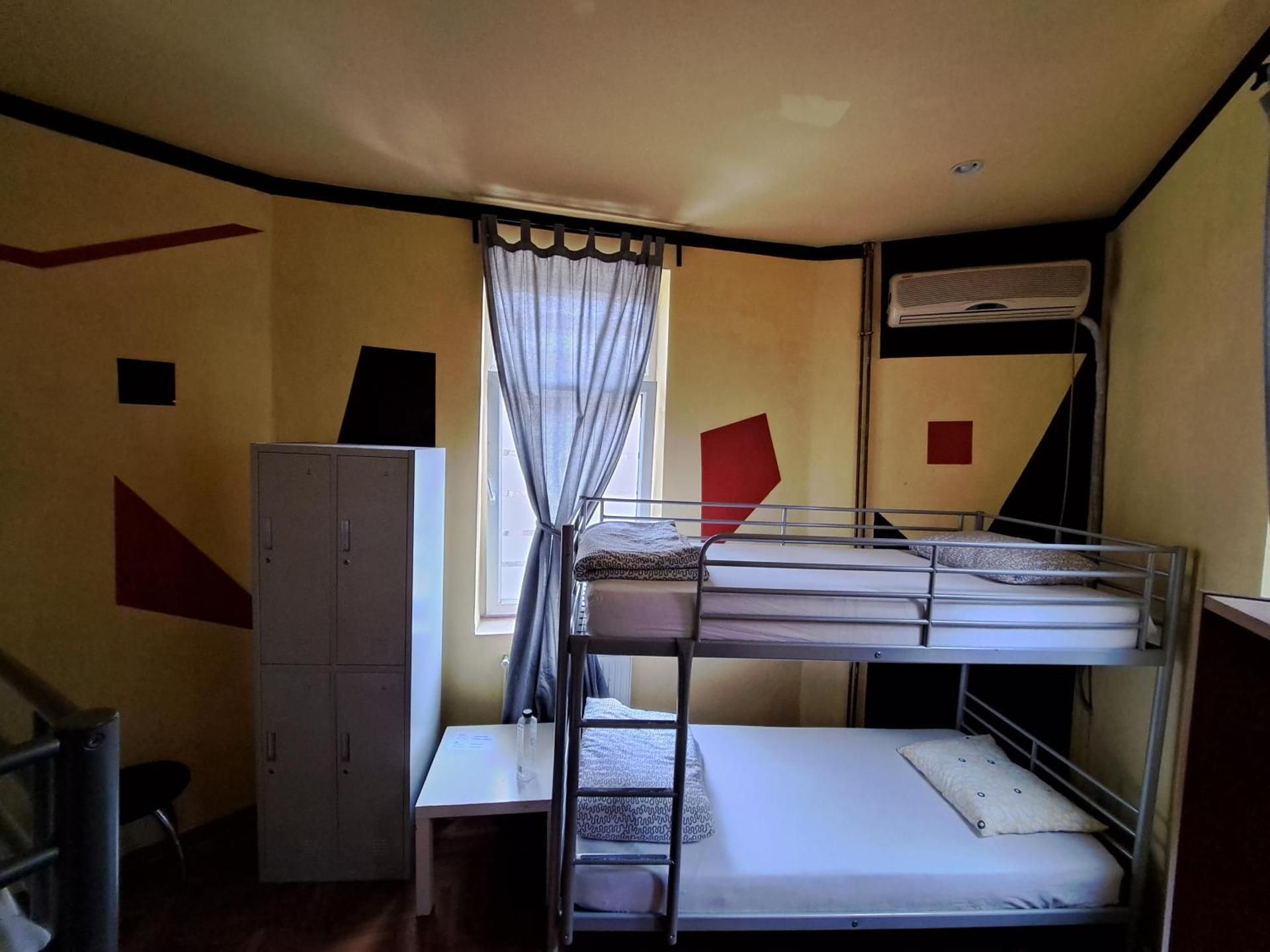 Bed in 4-Bed Mixed Dormitory Room