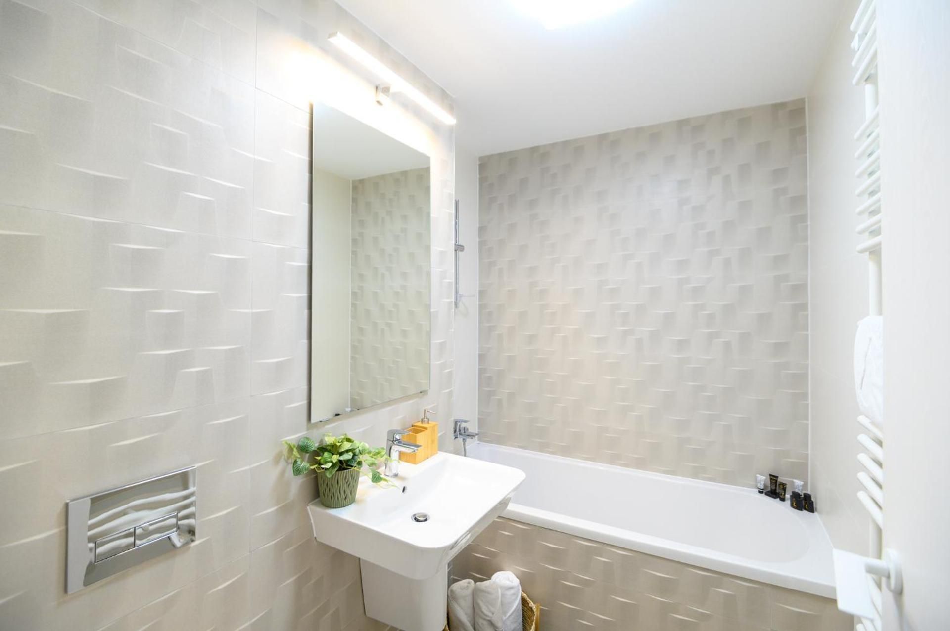 LemonApartments Studio with Balcony