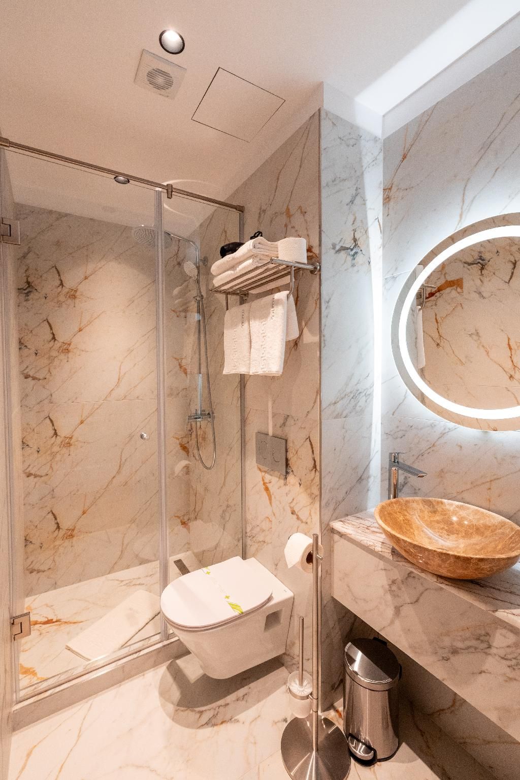 Ecletico Villa Deluxe 3