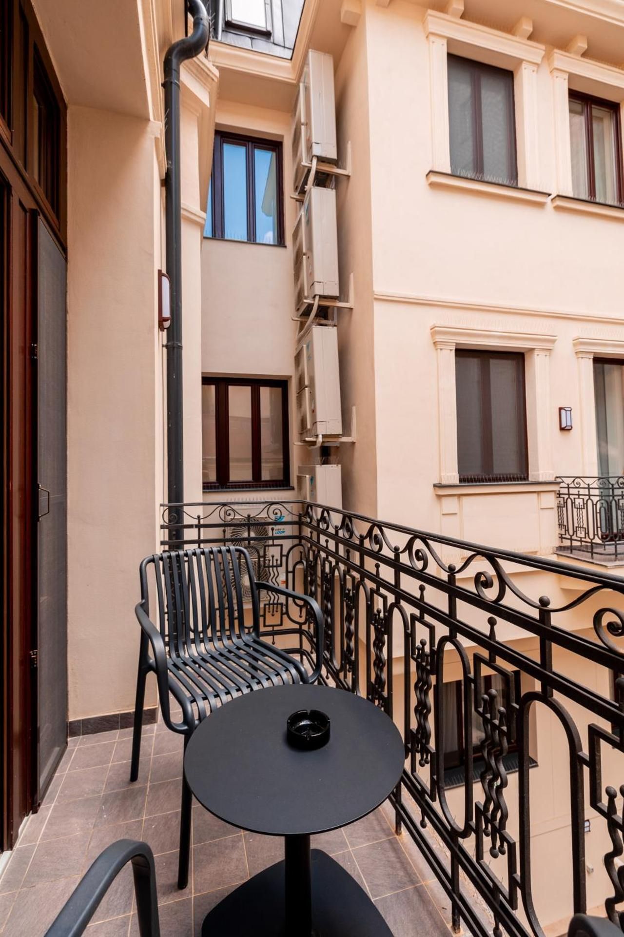 Ecletico Villa Deluxe 2