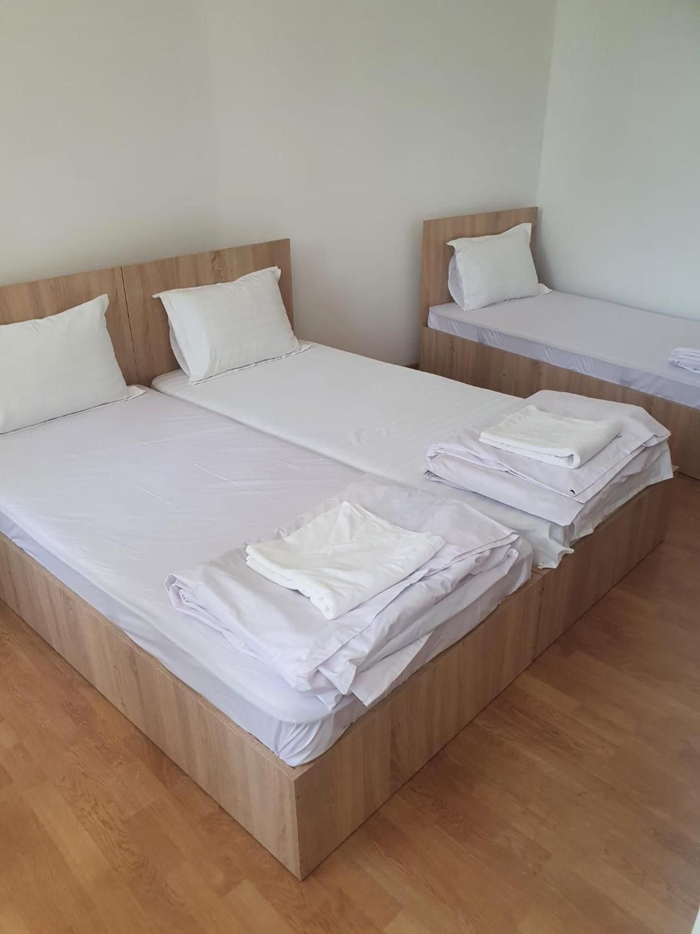 Comfort Triple Room with Shower