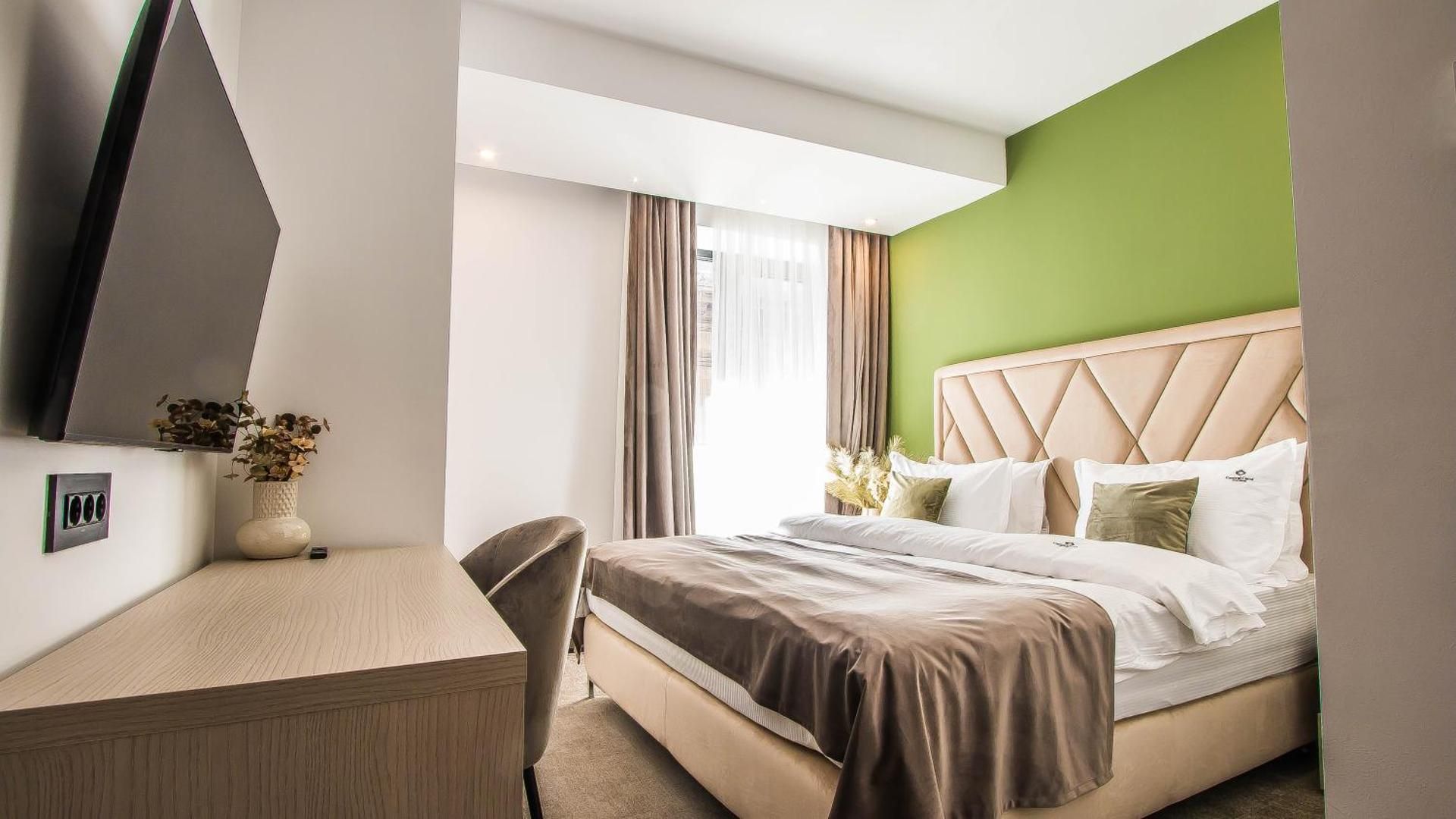 One-Bedroom Apartment with Terrace