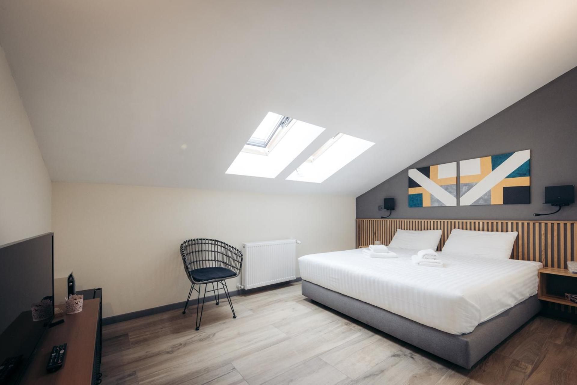 Hotel Forty One Bucharest Attic Room 2