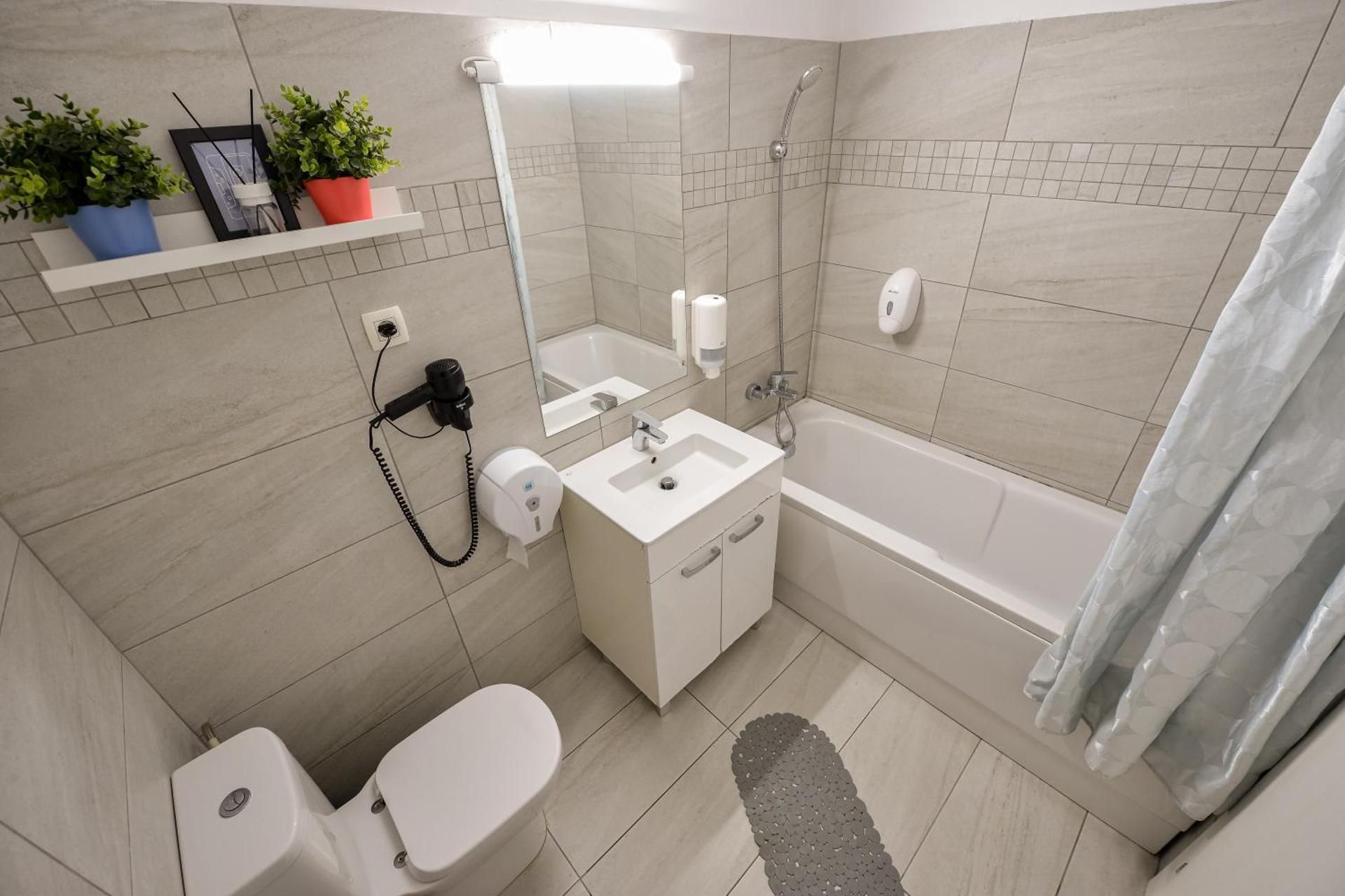 Bucharest Central Apartments & Suites