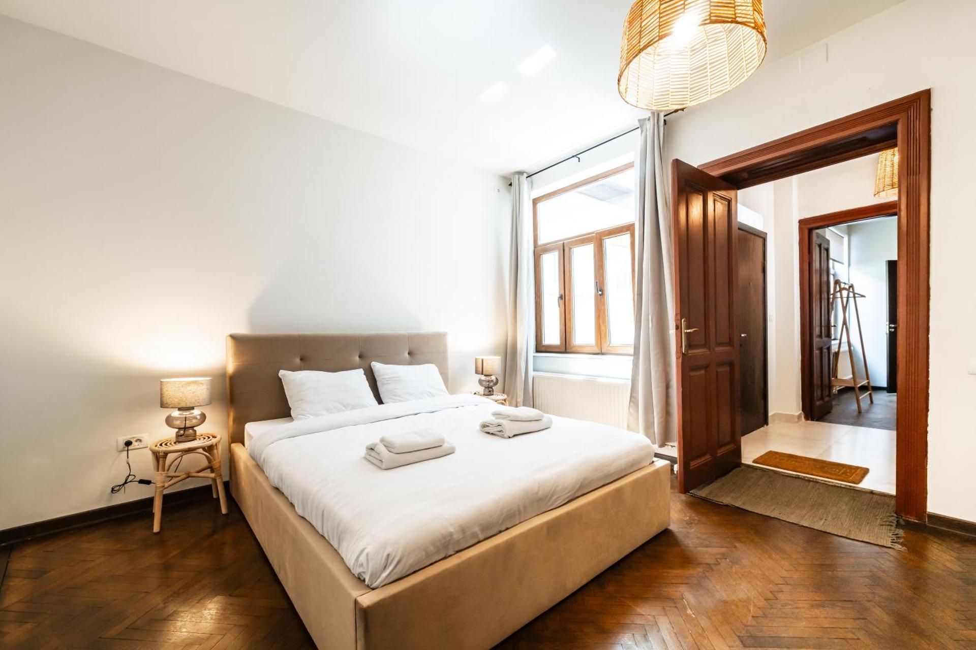 One-Bedroom Apartment with Terrace