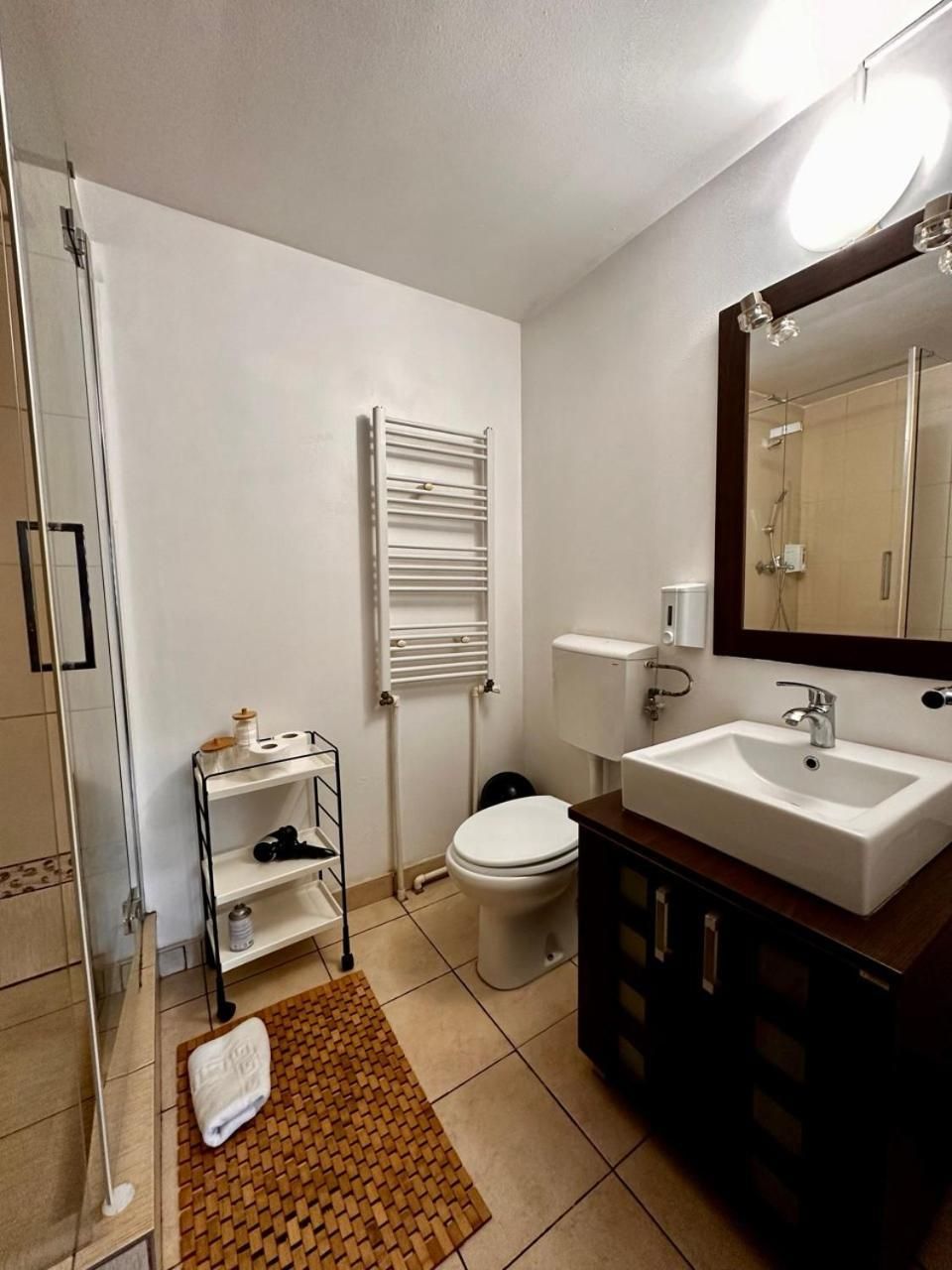 Conta Apartment Apartment with Balcony