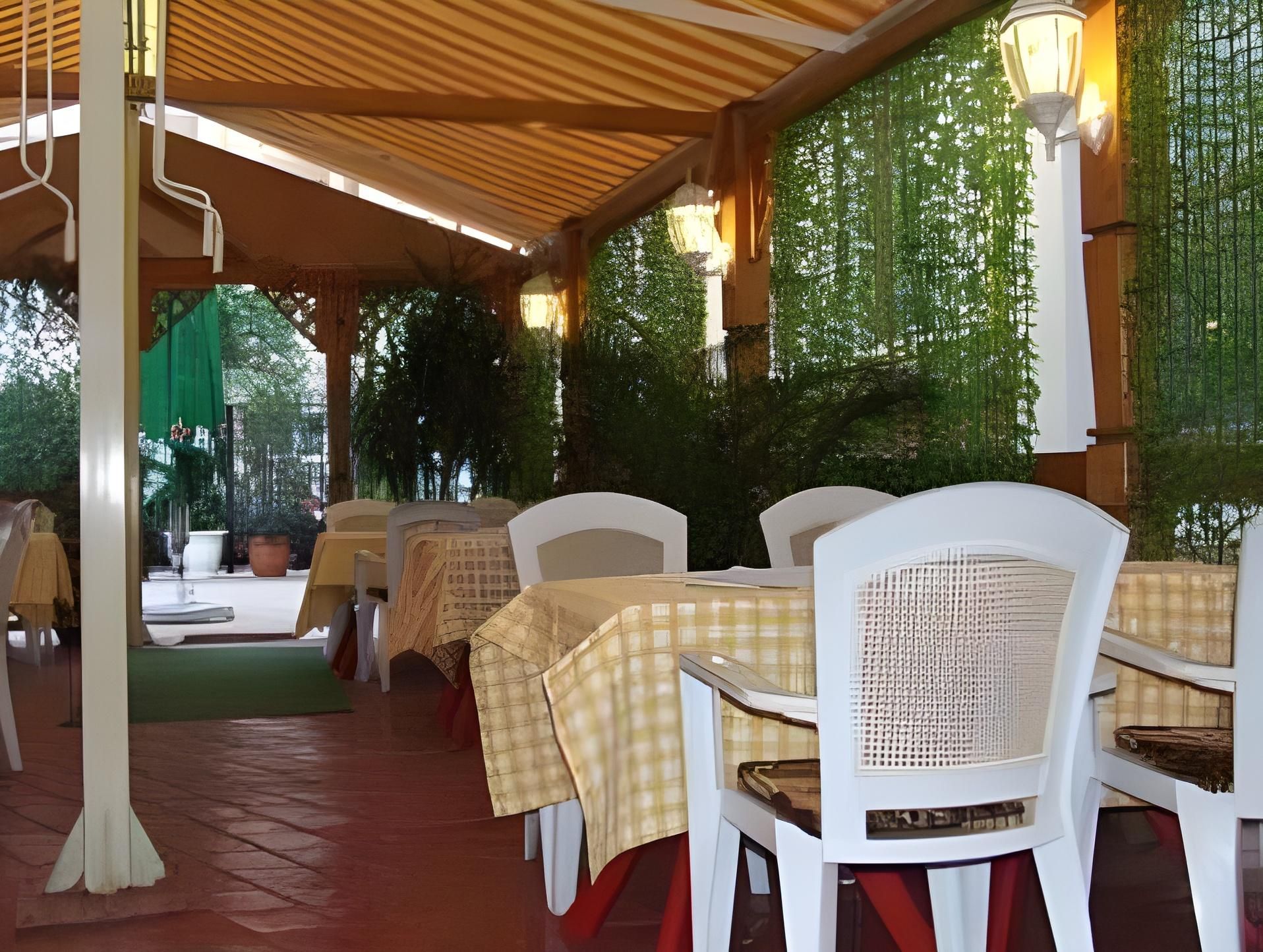 Hotel Amphitryon