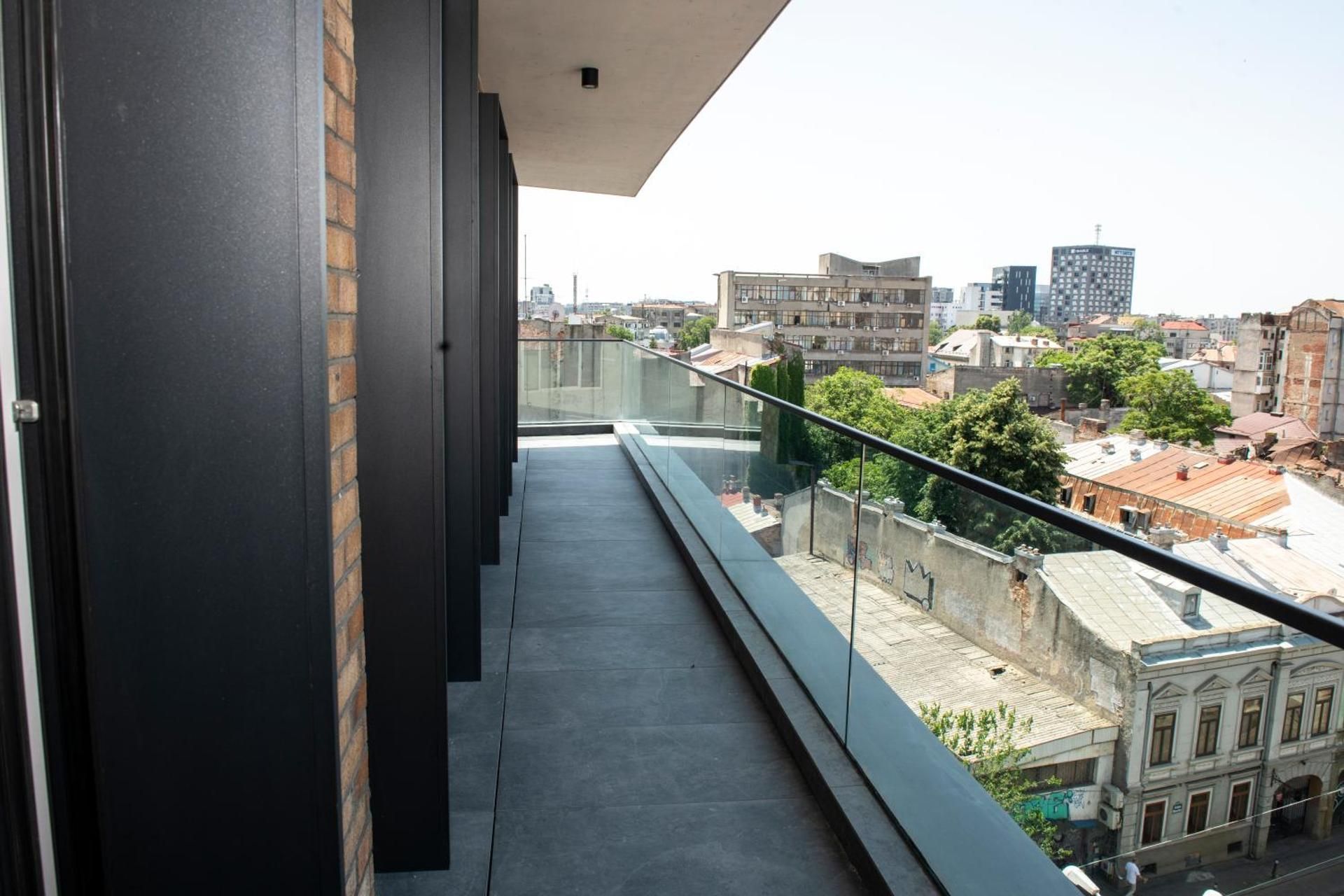 Suite with City View