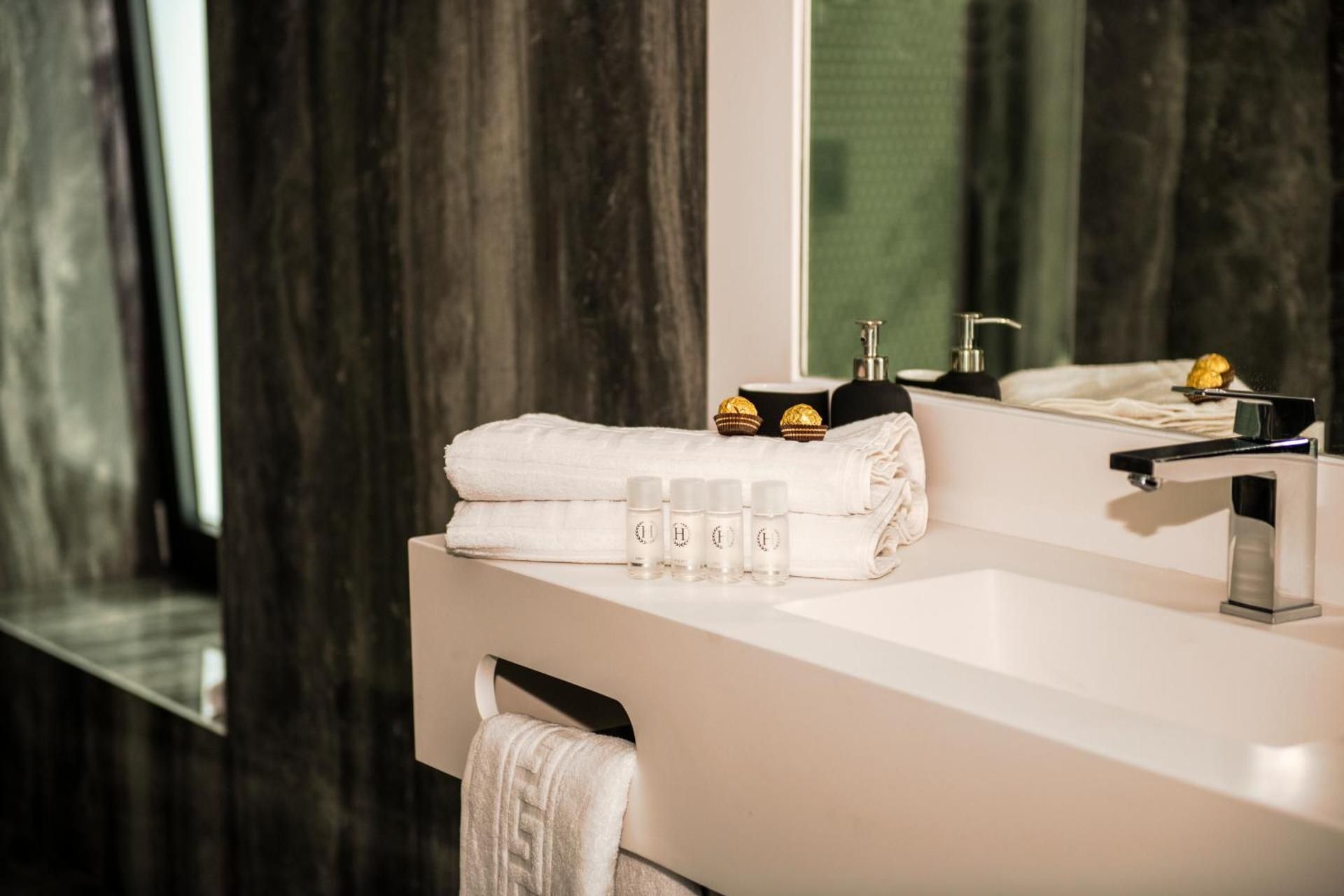 Suite with City View