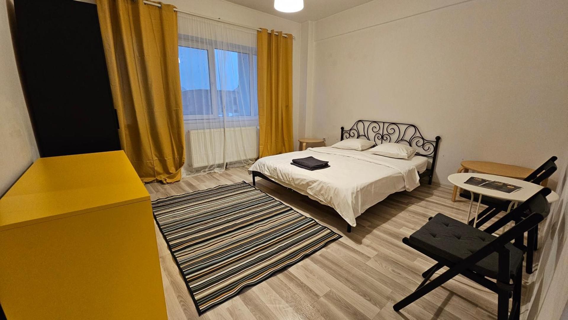 Two-Bedroom Apartment with City View