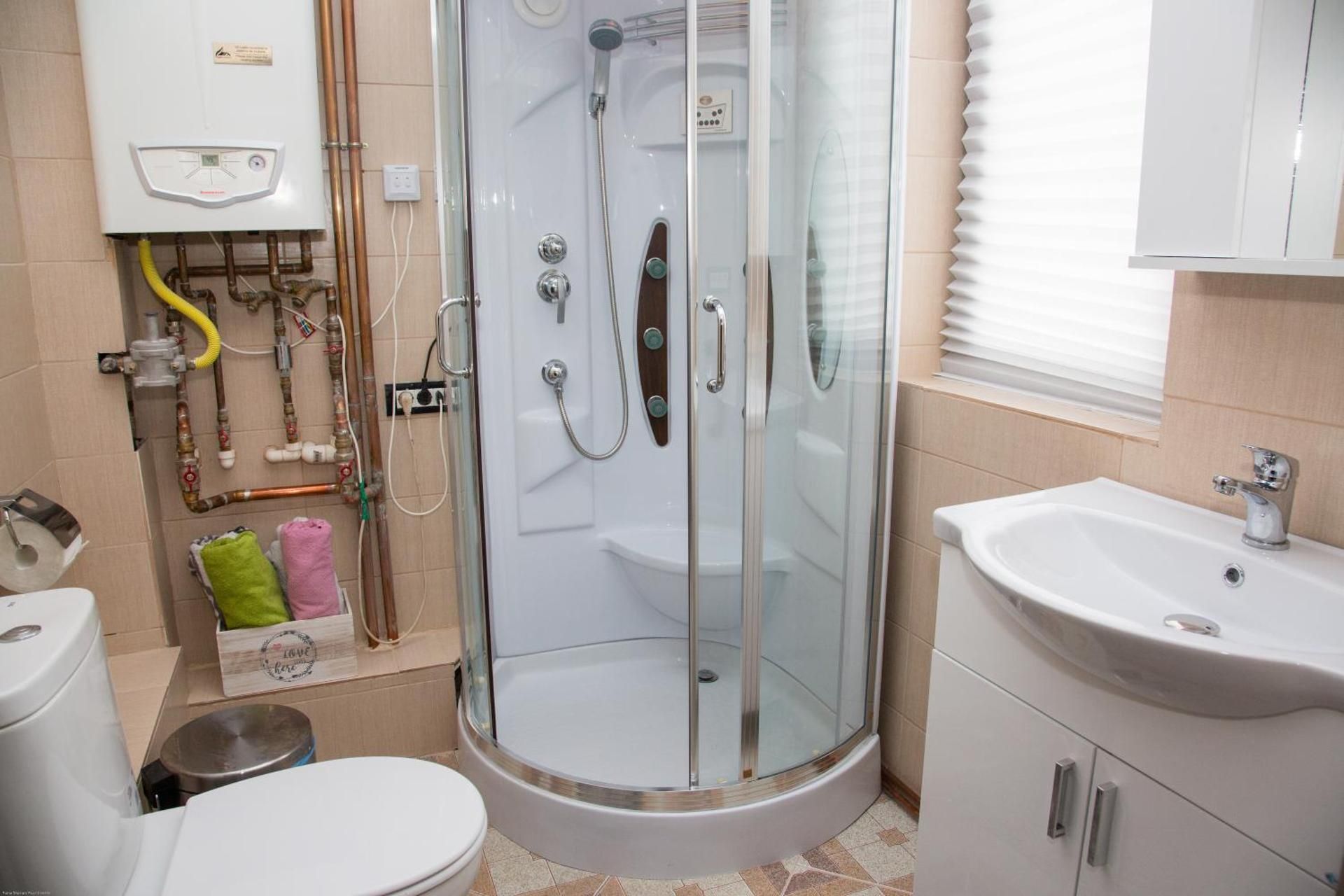 Alex Residence Apartment with Terrace 2