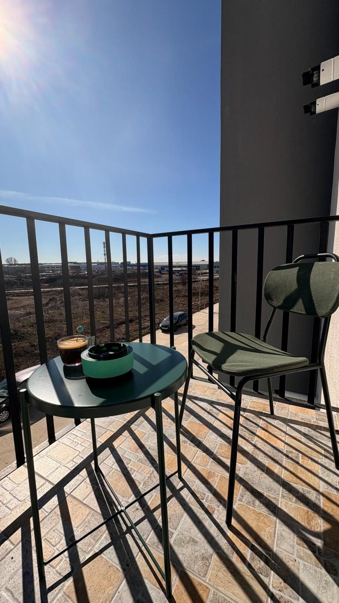 Deluxe One-Bedroom Apartment