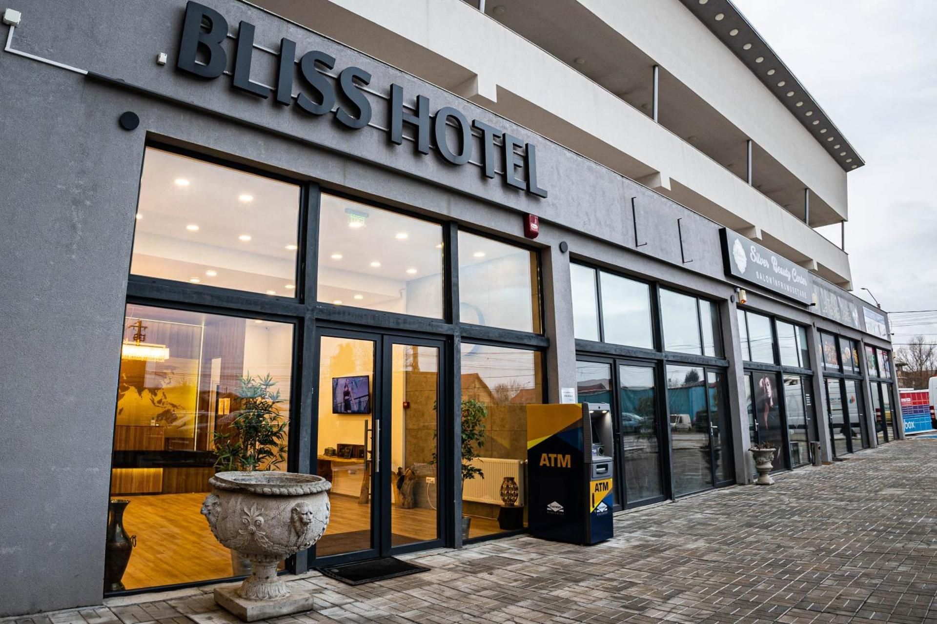 Bliss Inn Tunari