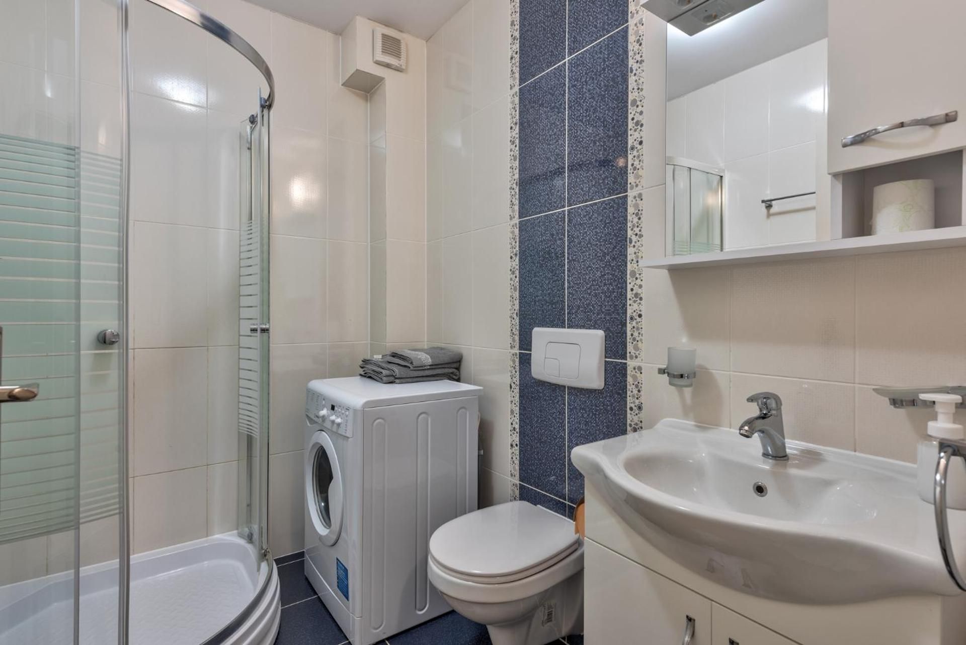 Bucharest Airport Suites & Villas Studio Apartment 2