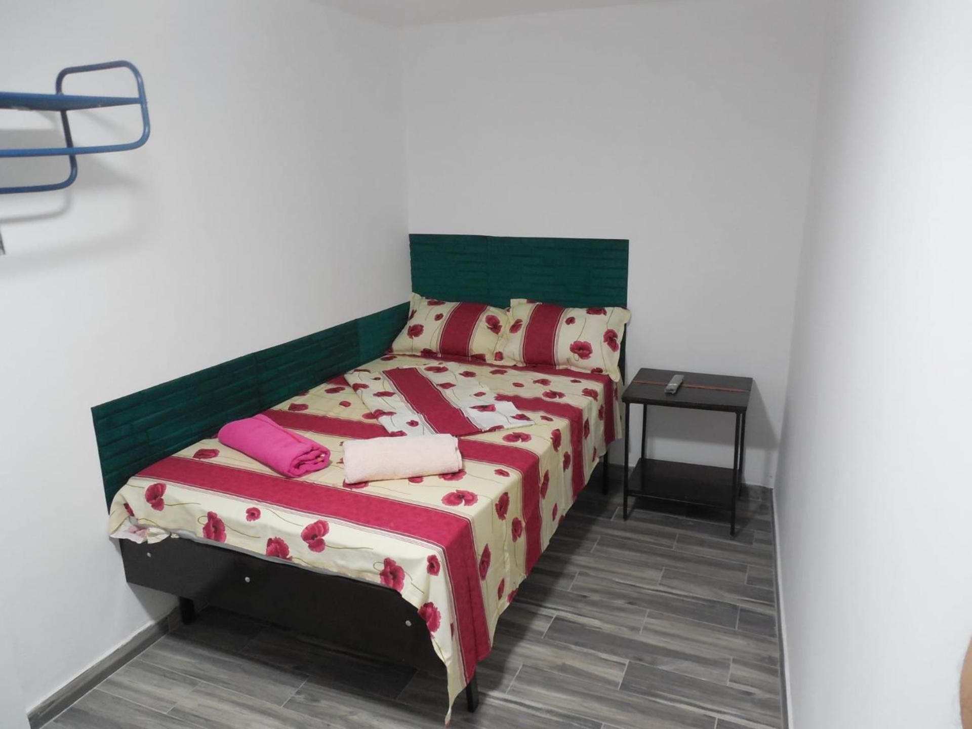 Mario Rooms Double Room with Shared Bathroom 2