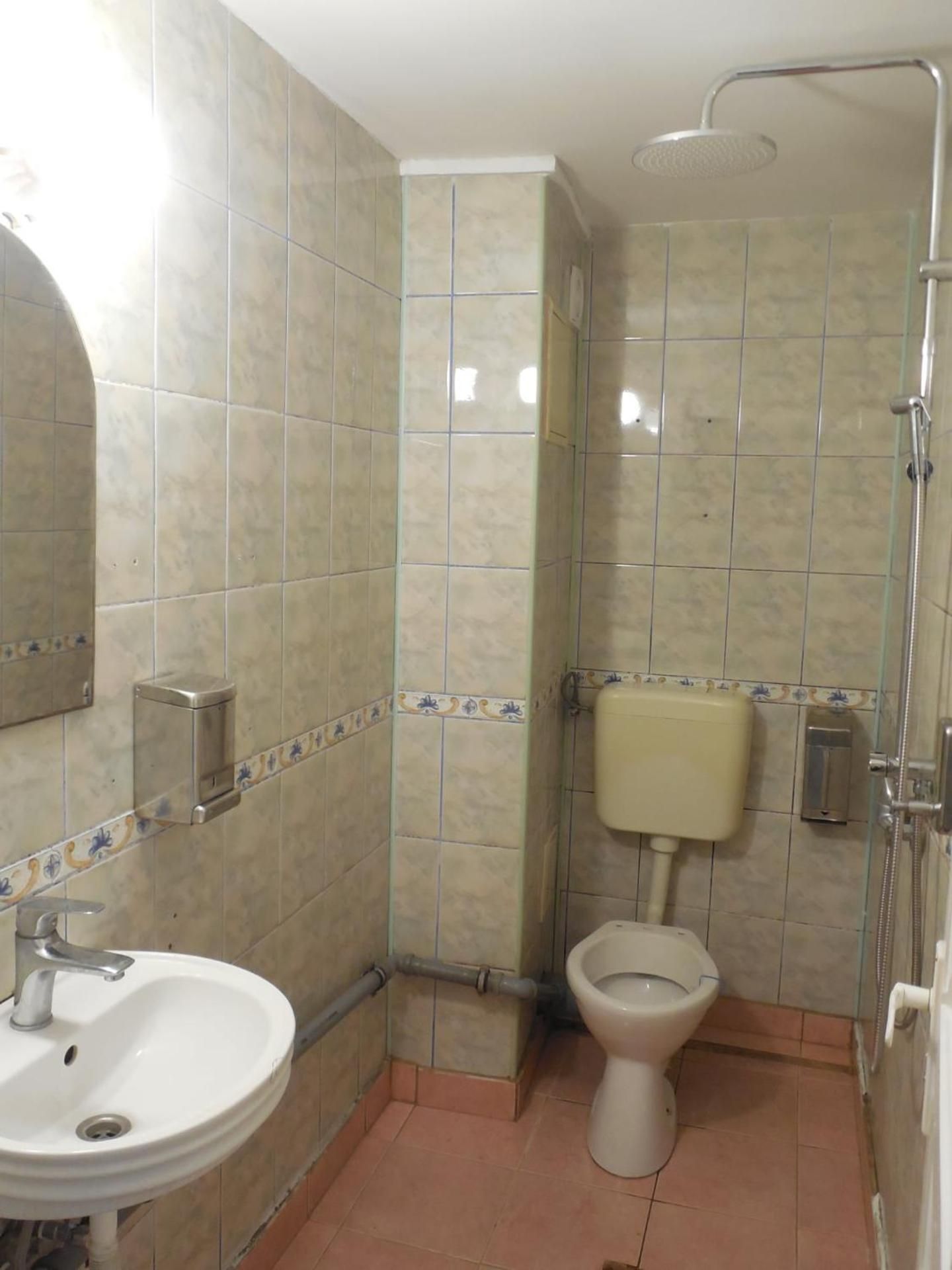 Mario Rooms Double Room with Shared Bathroom 3