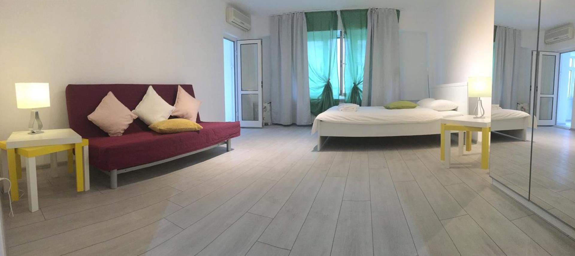 Green Apartment 4-26 Mircea Voda