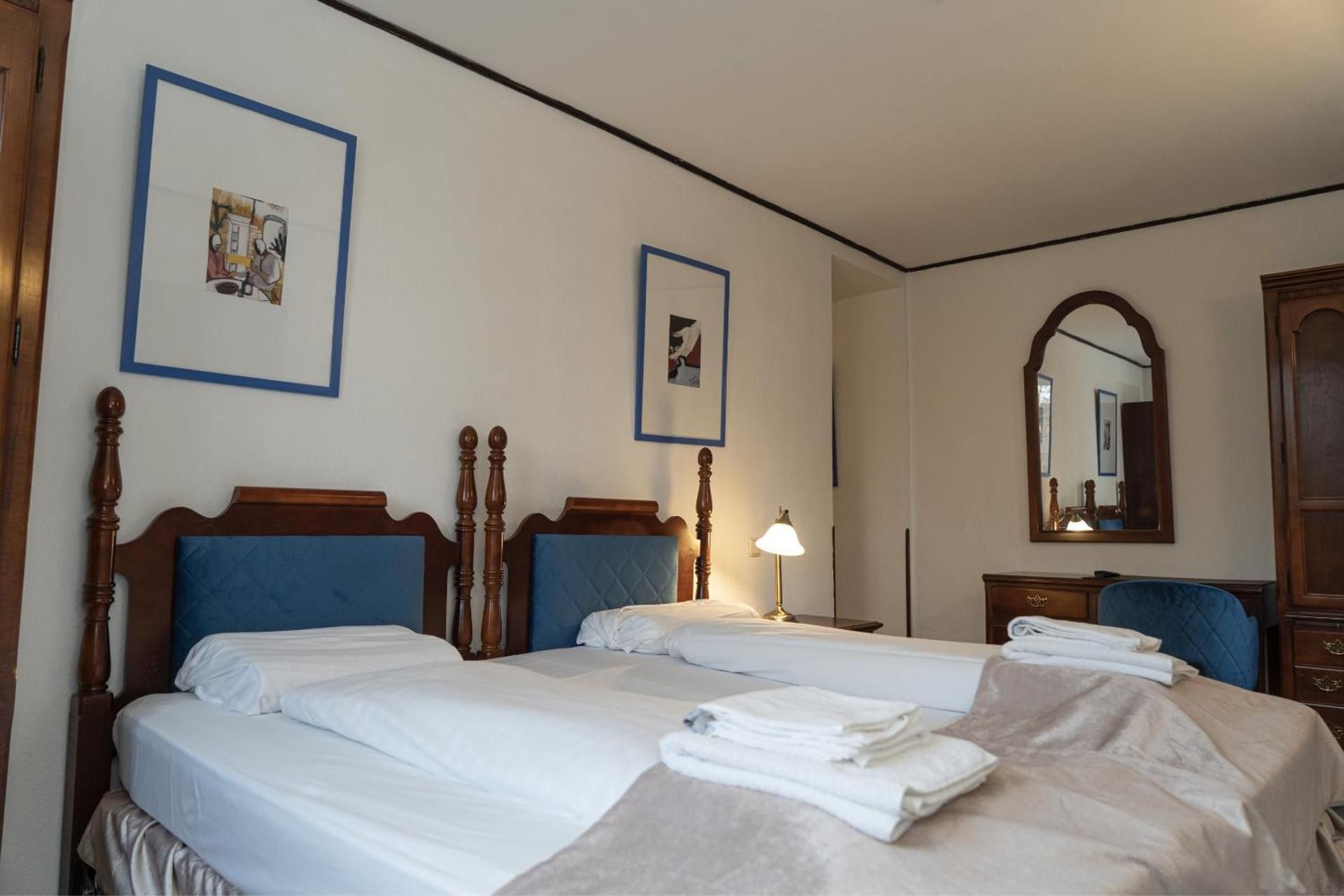 Single Room With Private Bathroom