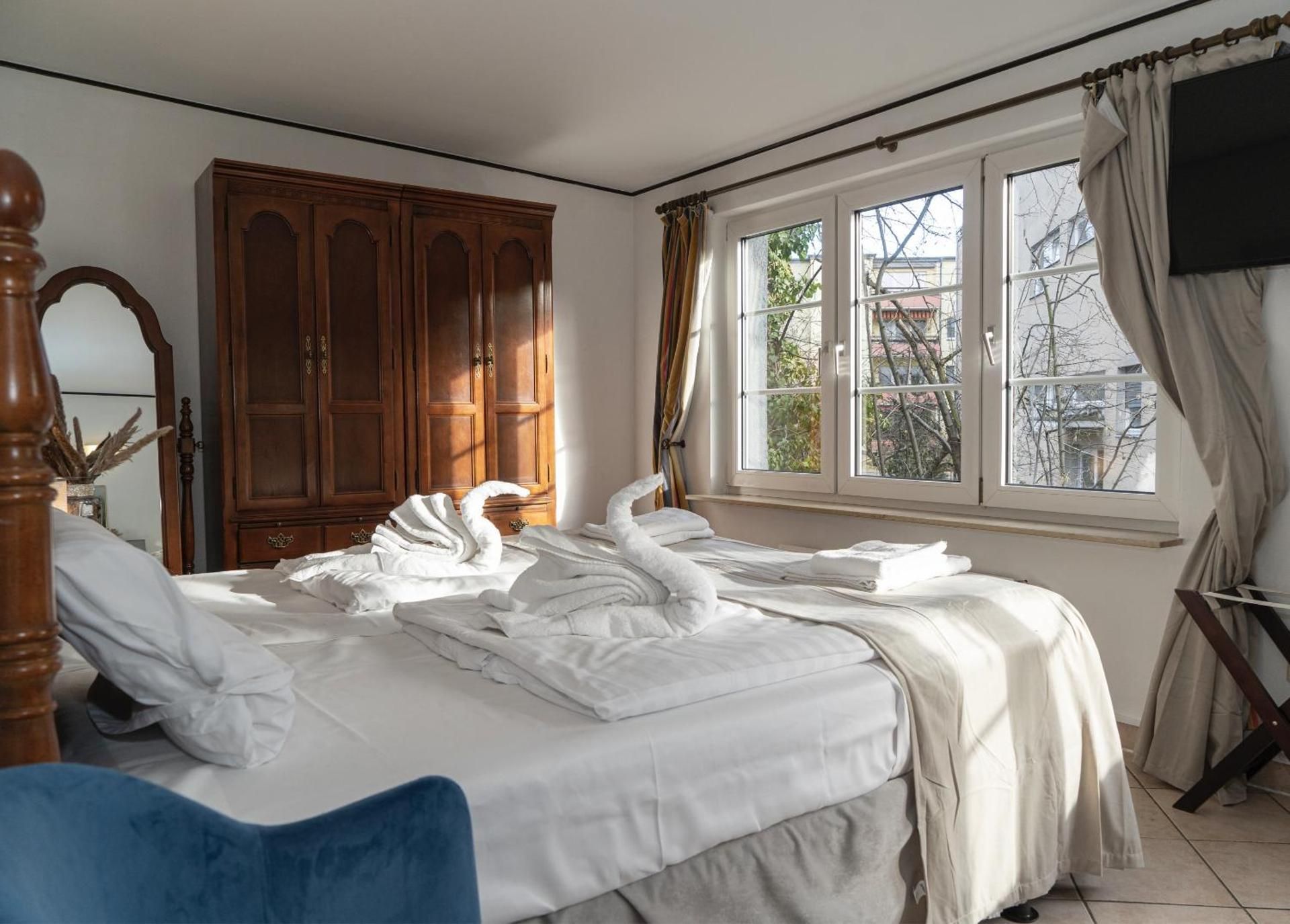 Double Room with Private Bathroom