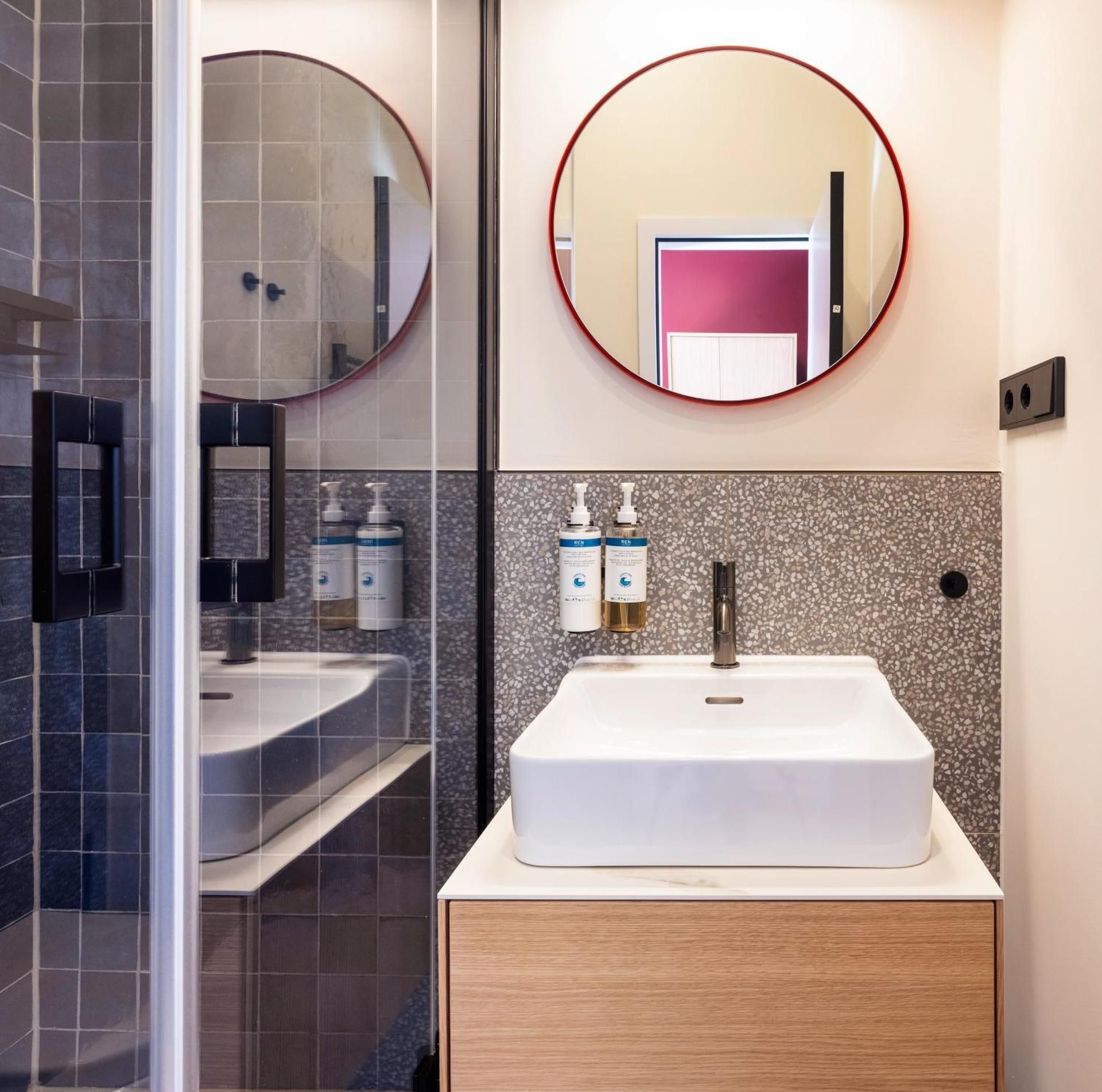 Medium Studio with Kitchenette