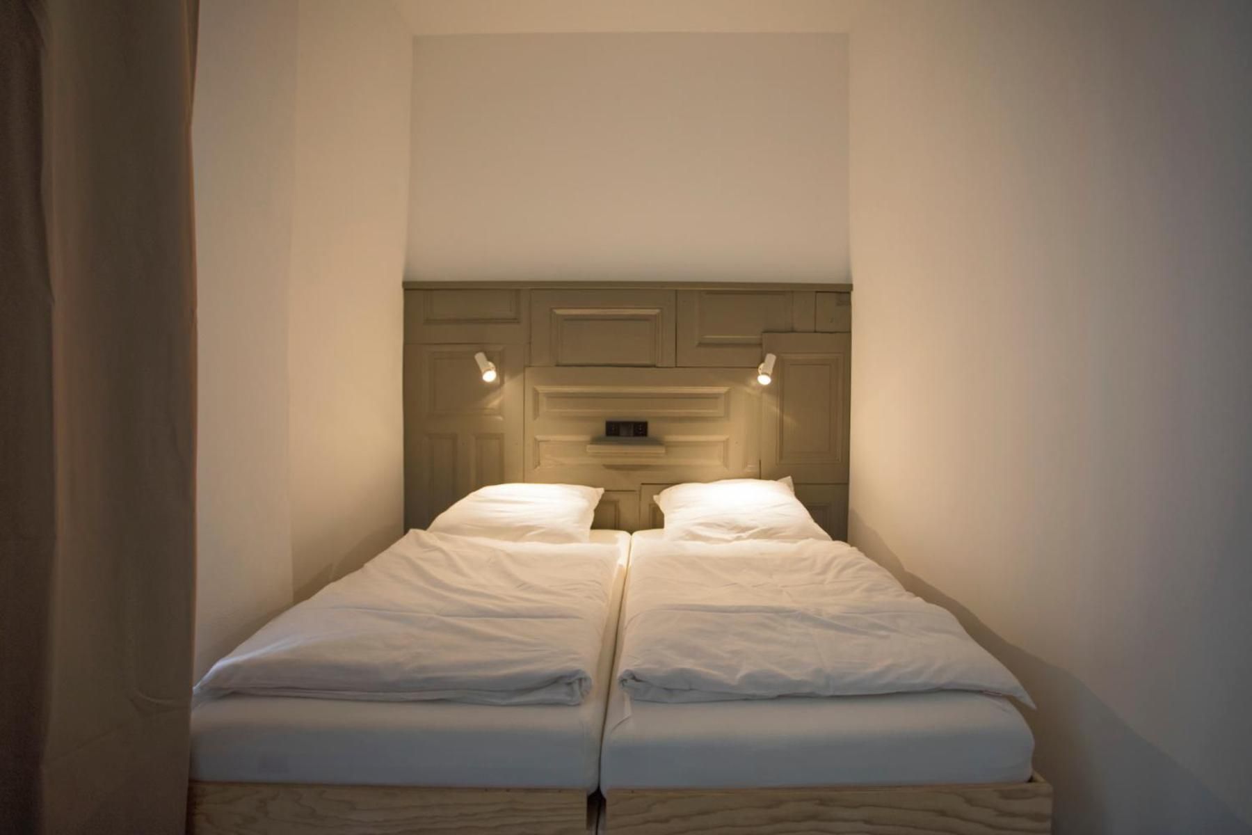 Double or Twin Room with Bathroom
