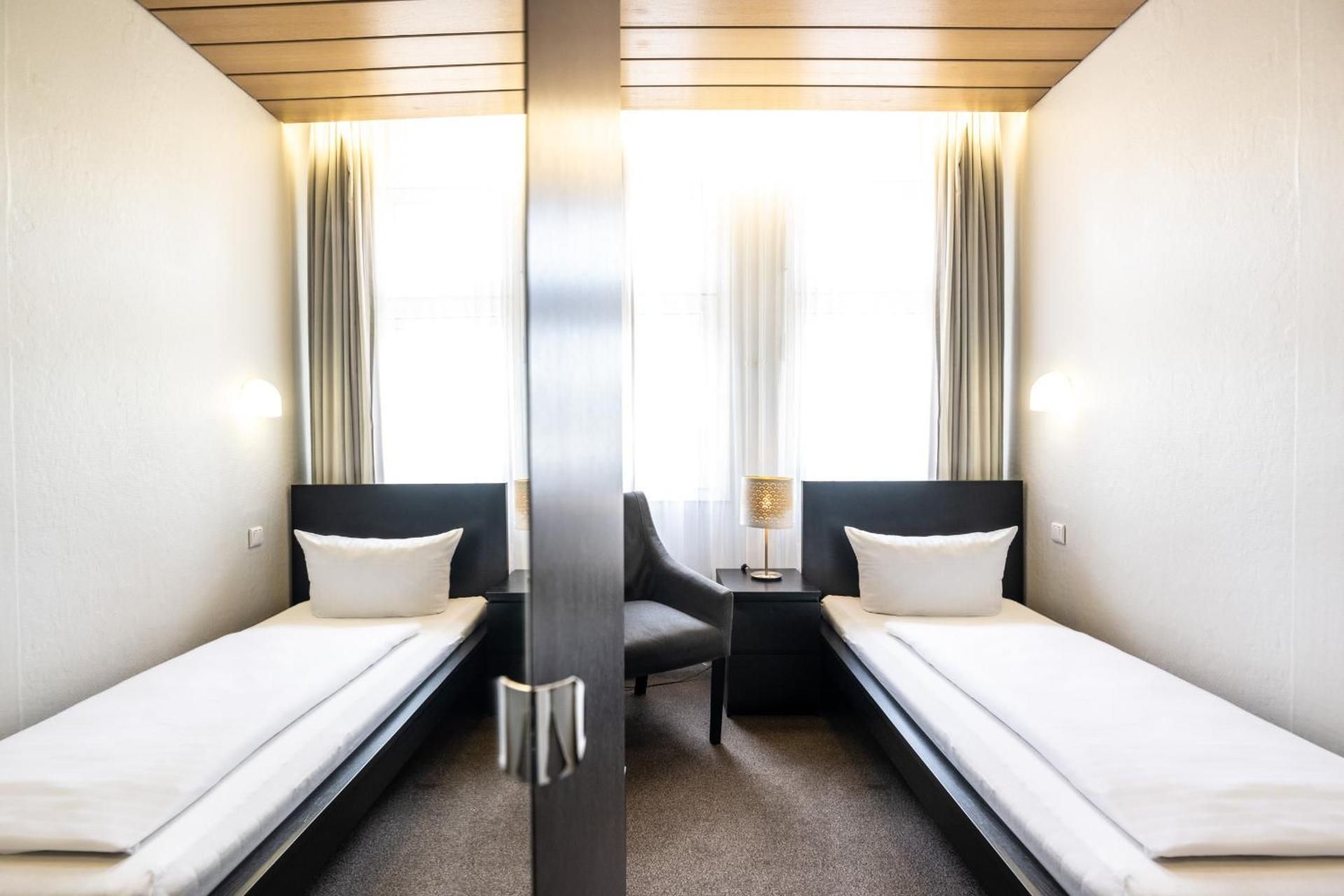 Hotel und Rasthof AVUS Single Room 2