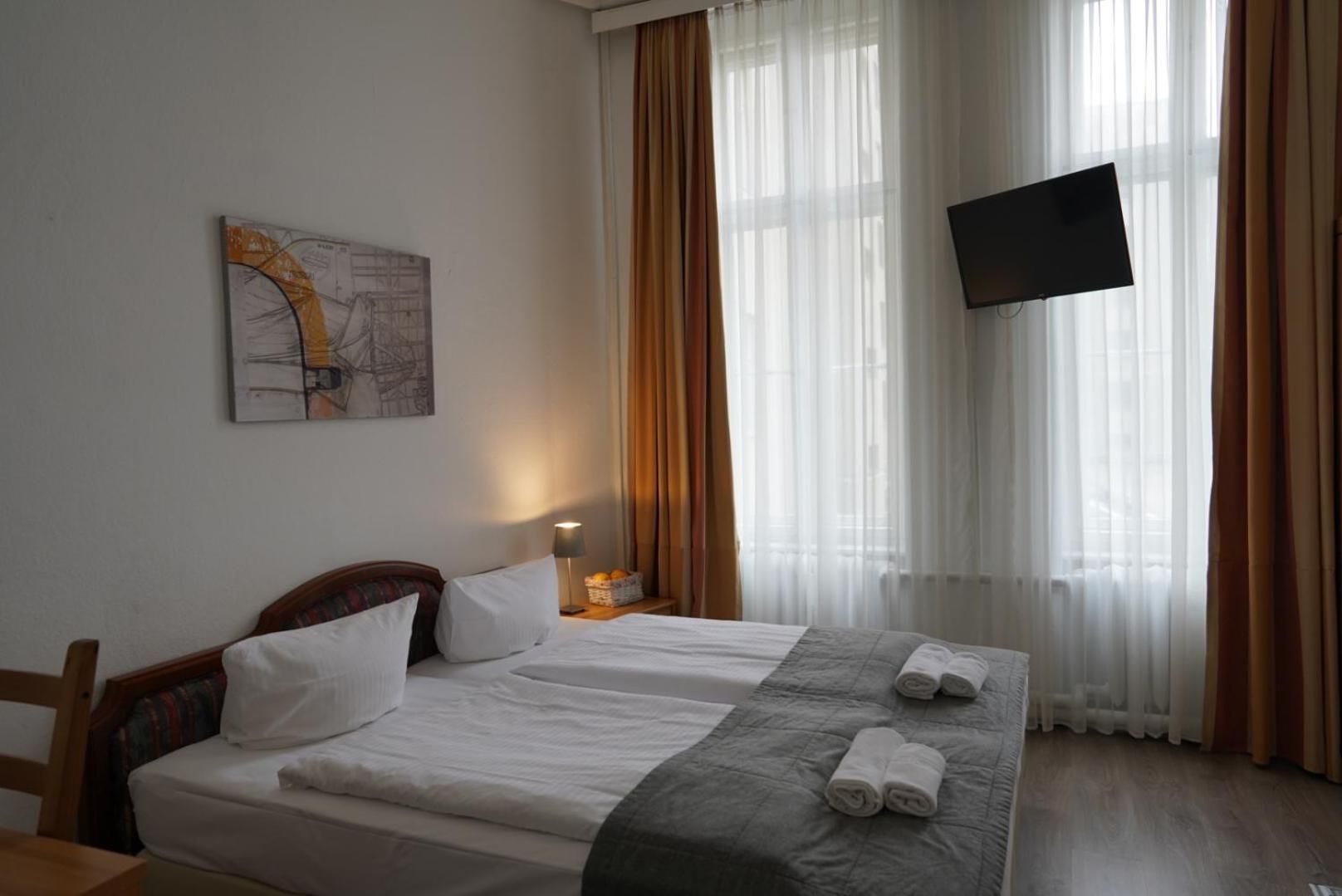 Double Room with Private Shower and Shared Toilet
