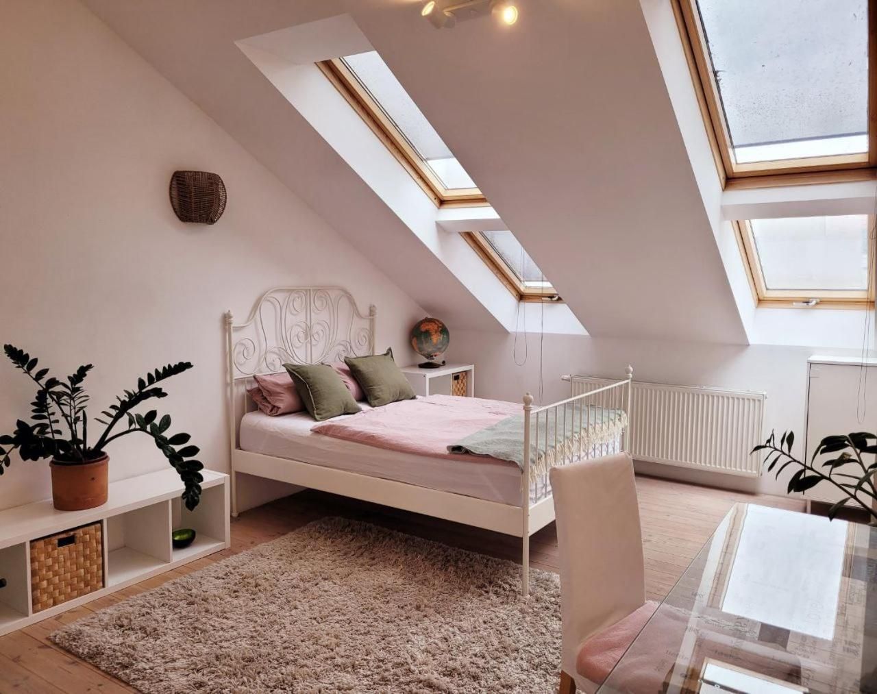 Double Room with Shared Bathroom